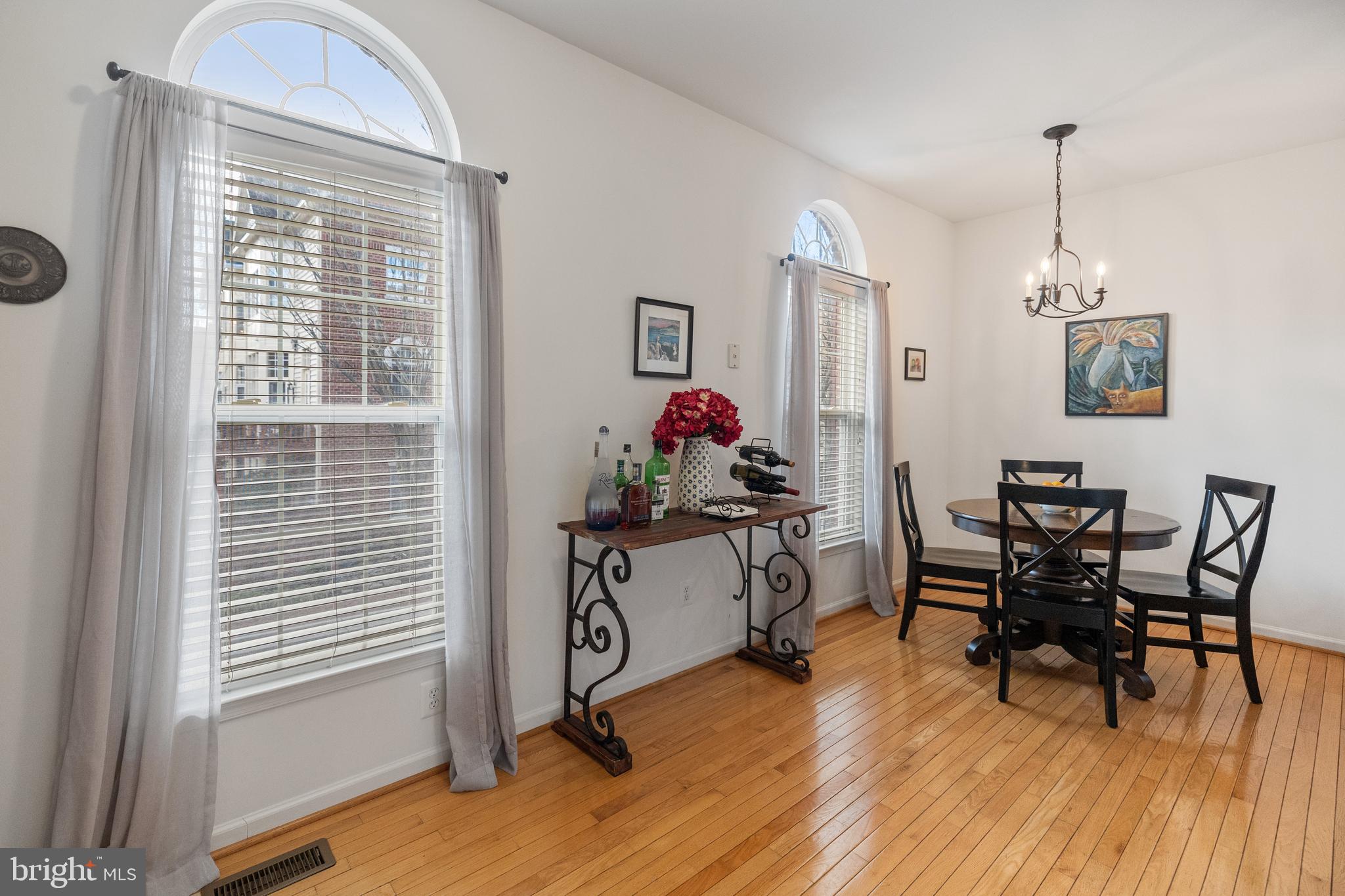 CAMERON STATION - Residential