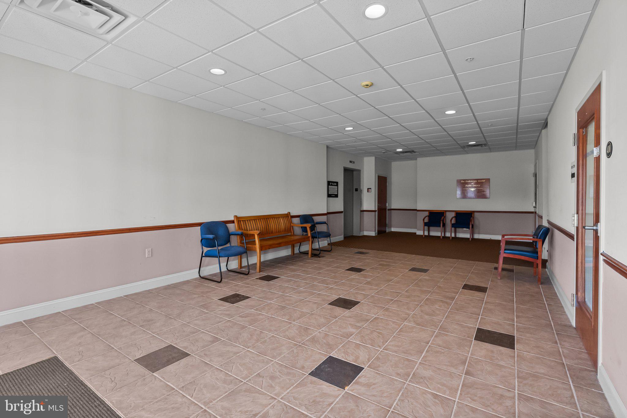 NEWTOWN BUSINESS COM - Commercial Sale