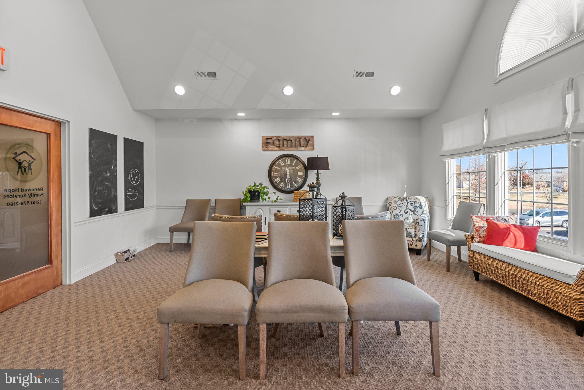 NEWTOWN BUSINESS COM - Commercial Sale