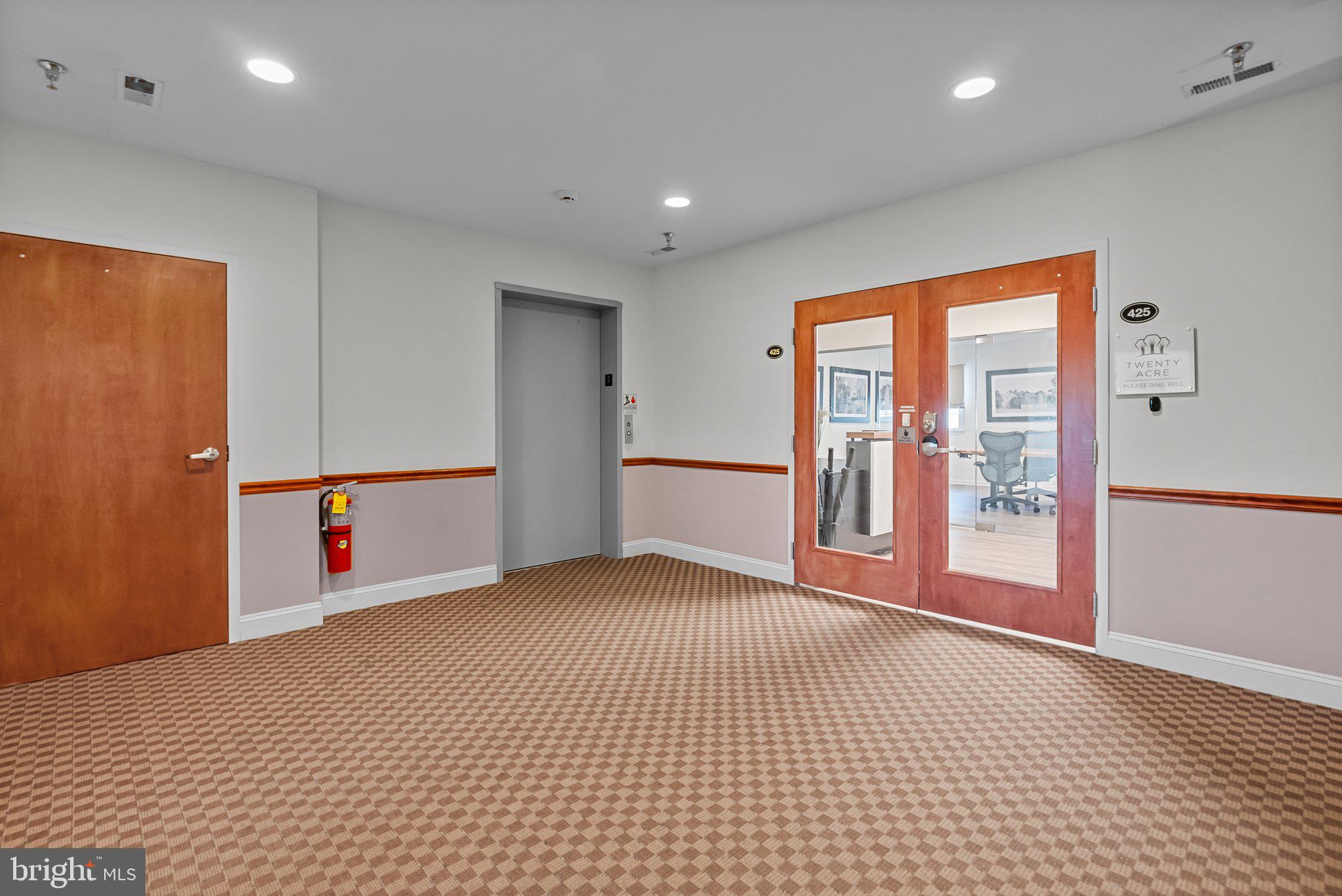 NEWTOWN BUSINESS COM - Commercial Sale