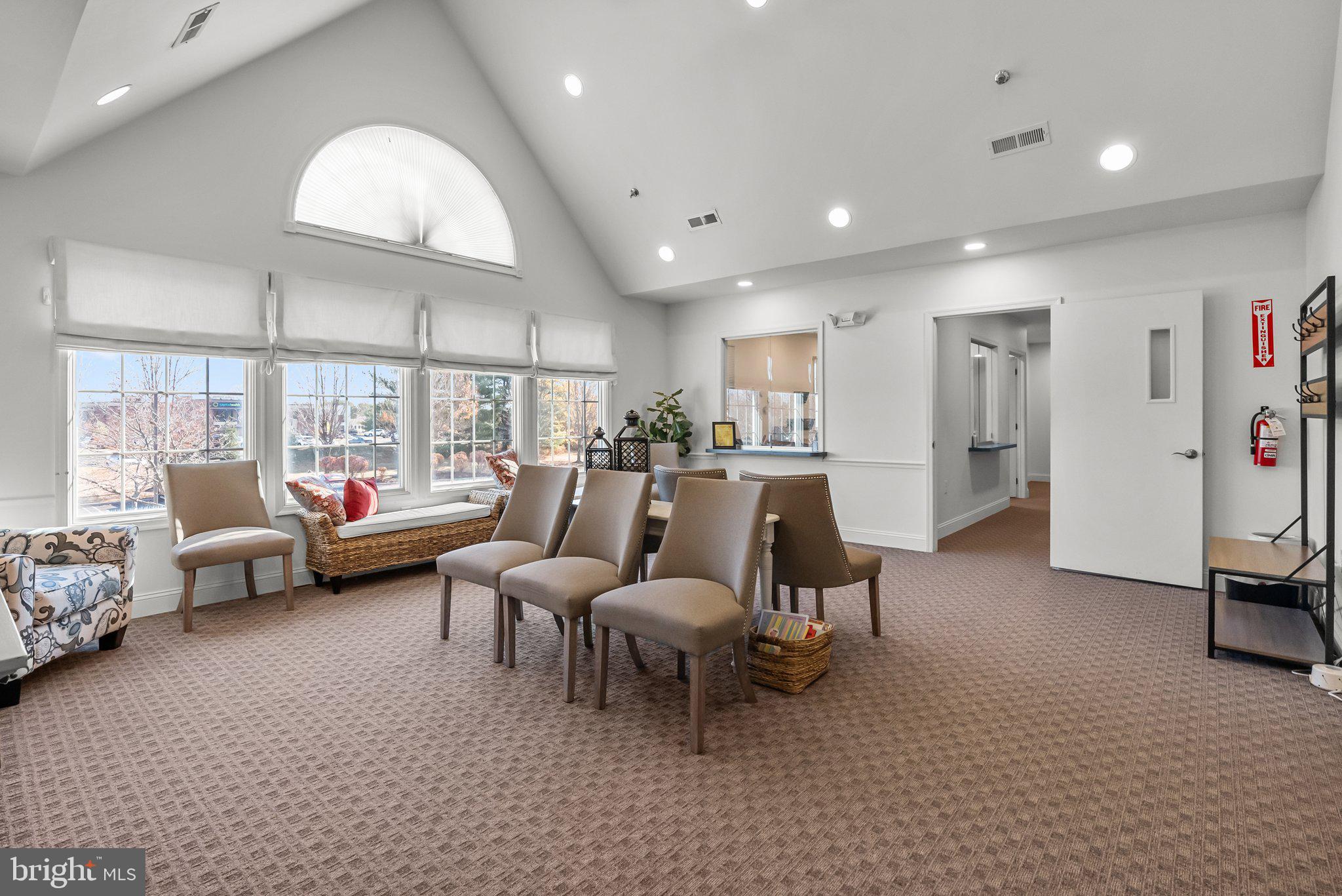 NEWTOWN BUSINESS COM - Commercial Sale