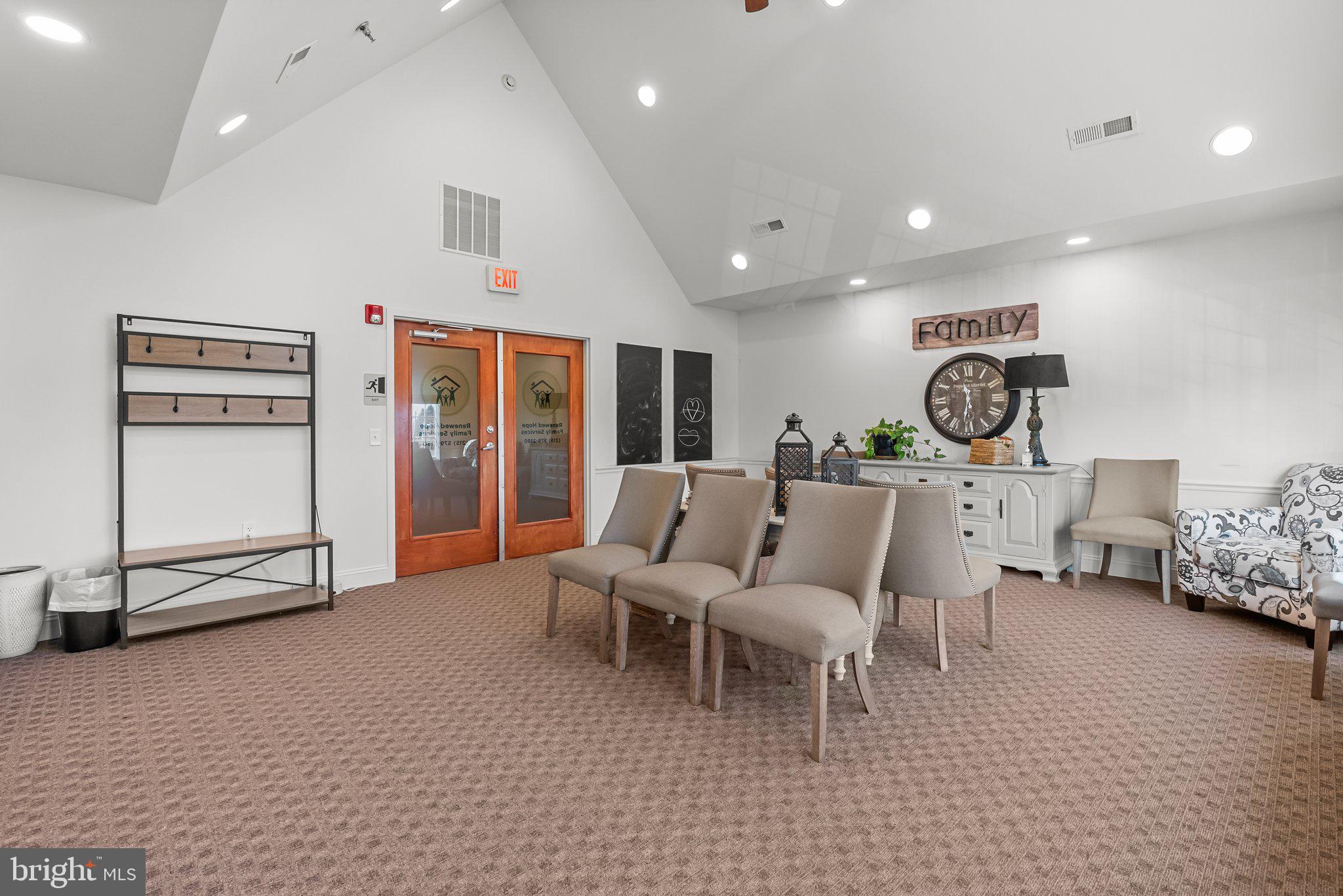 NEWTOWN BUSINESS COM - Commercial Sale