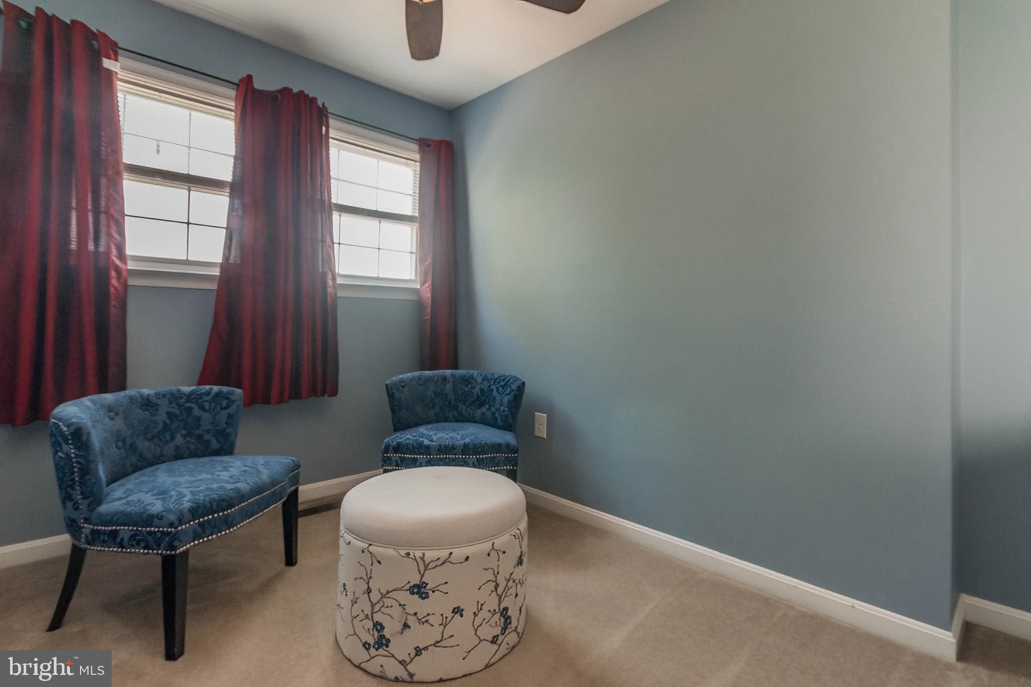 LAUREL RIDGE - Residential