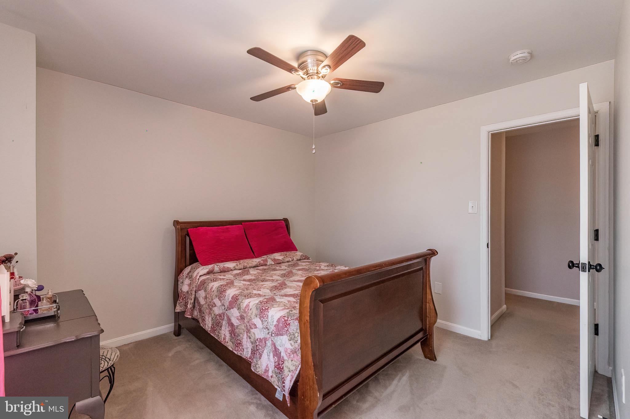 LAUREL RIDGE - Residential