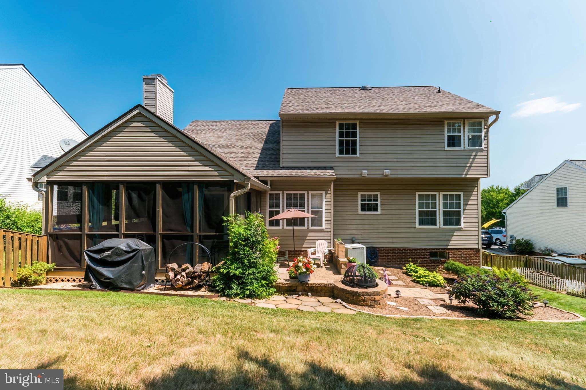 LAUREL RIDGE - Residential