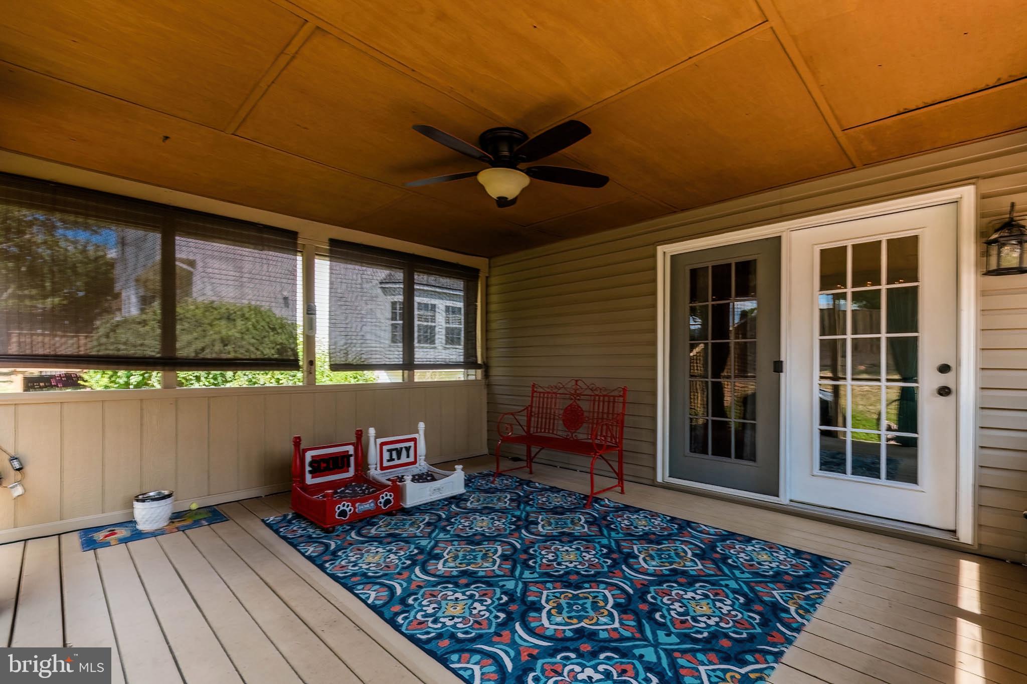 LAUREL RIDGE - Residential