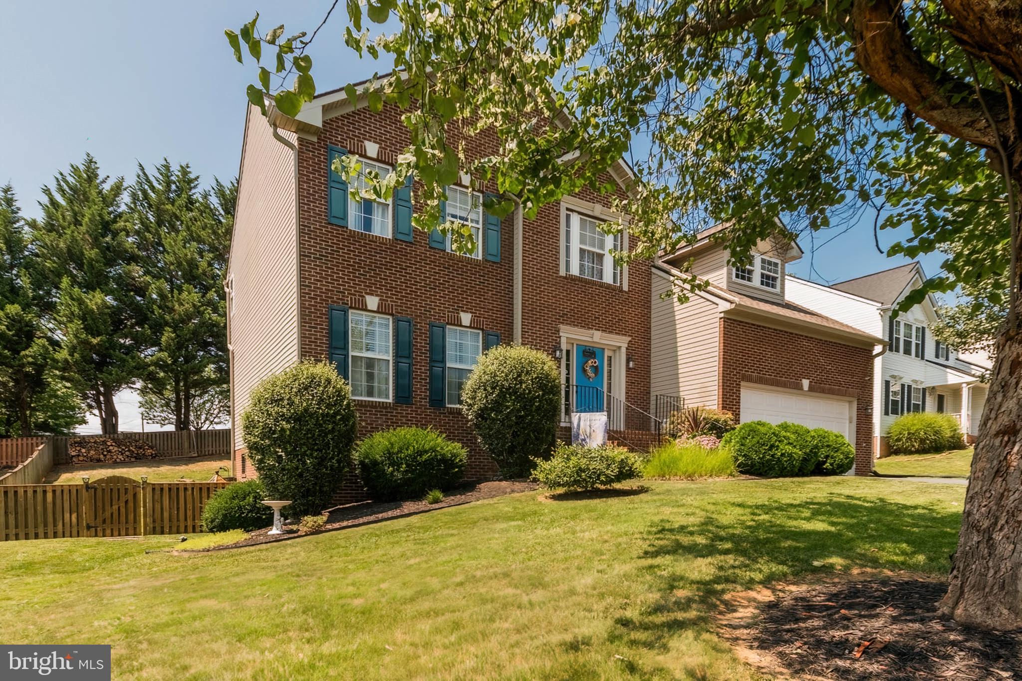 LAUREL RIDGE - Residential