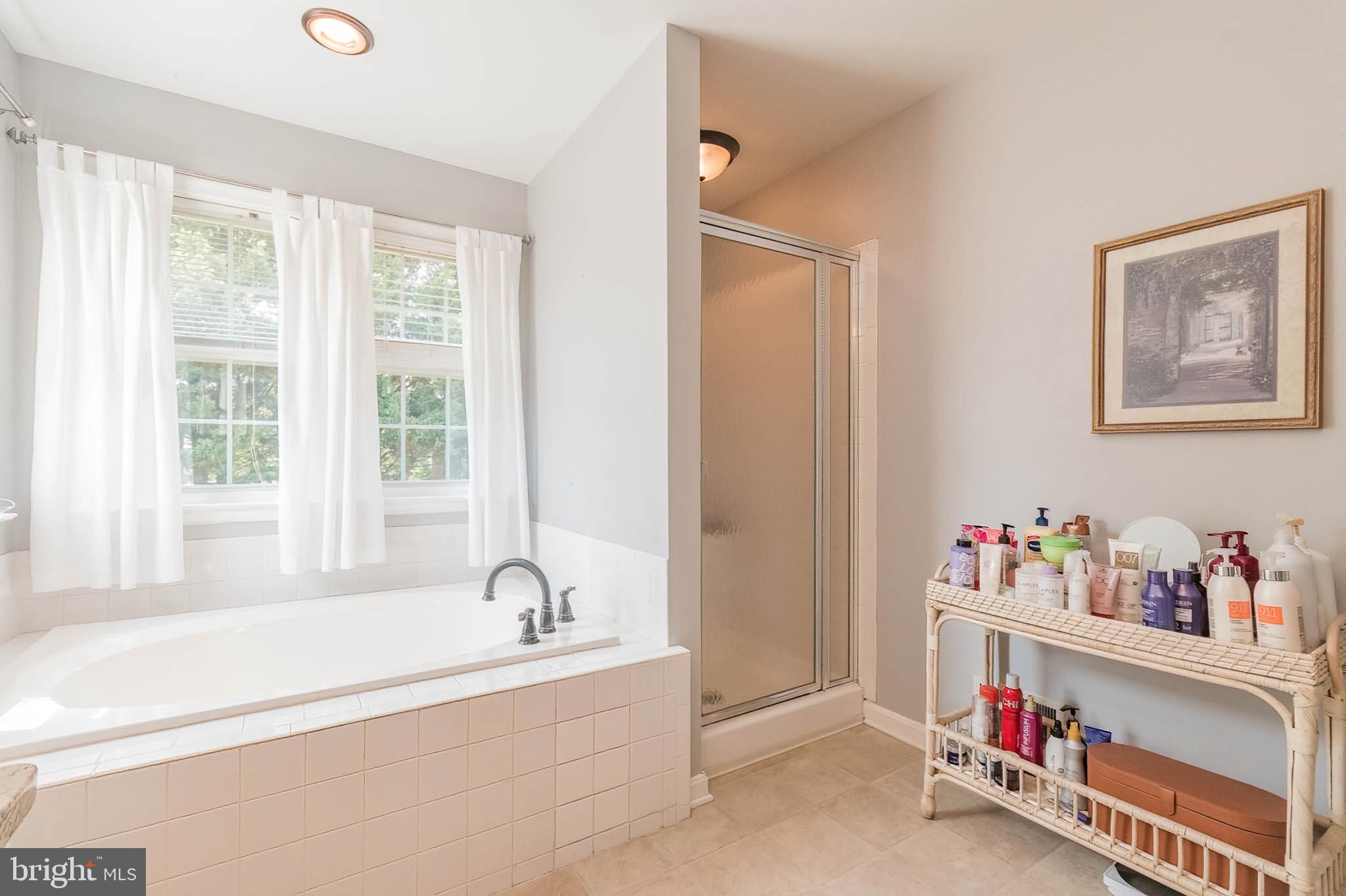 LAUREL RIDGE - Residential