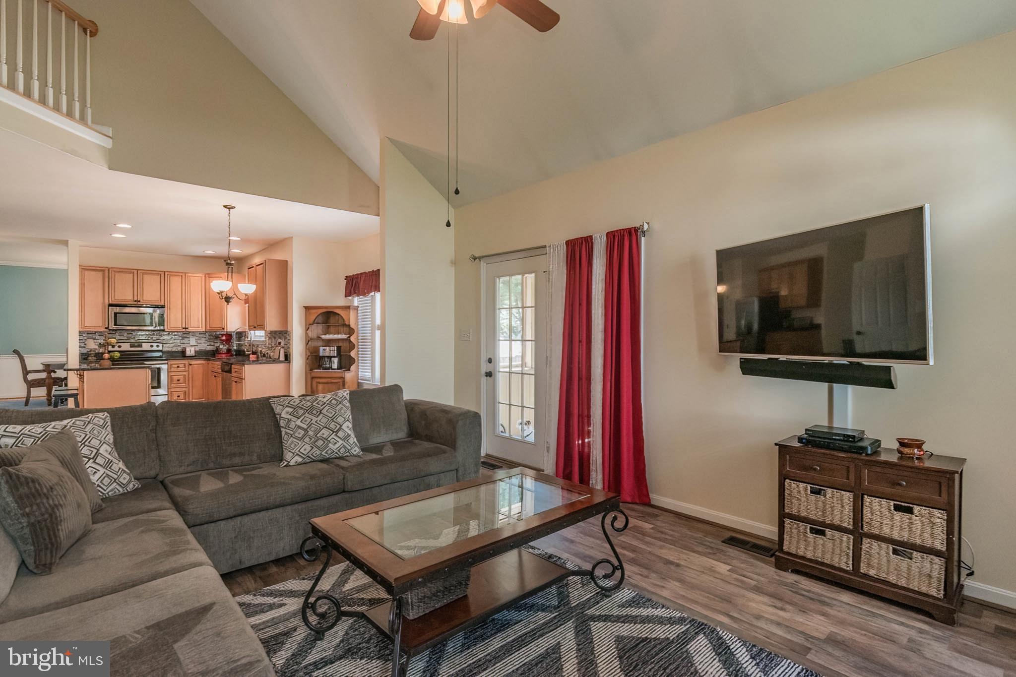 LAUREL RIDGE - Residential