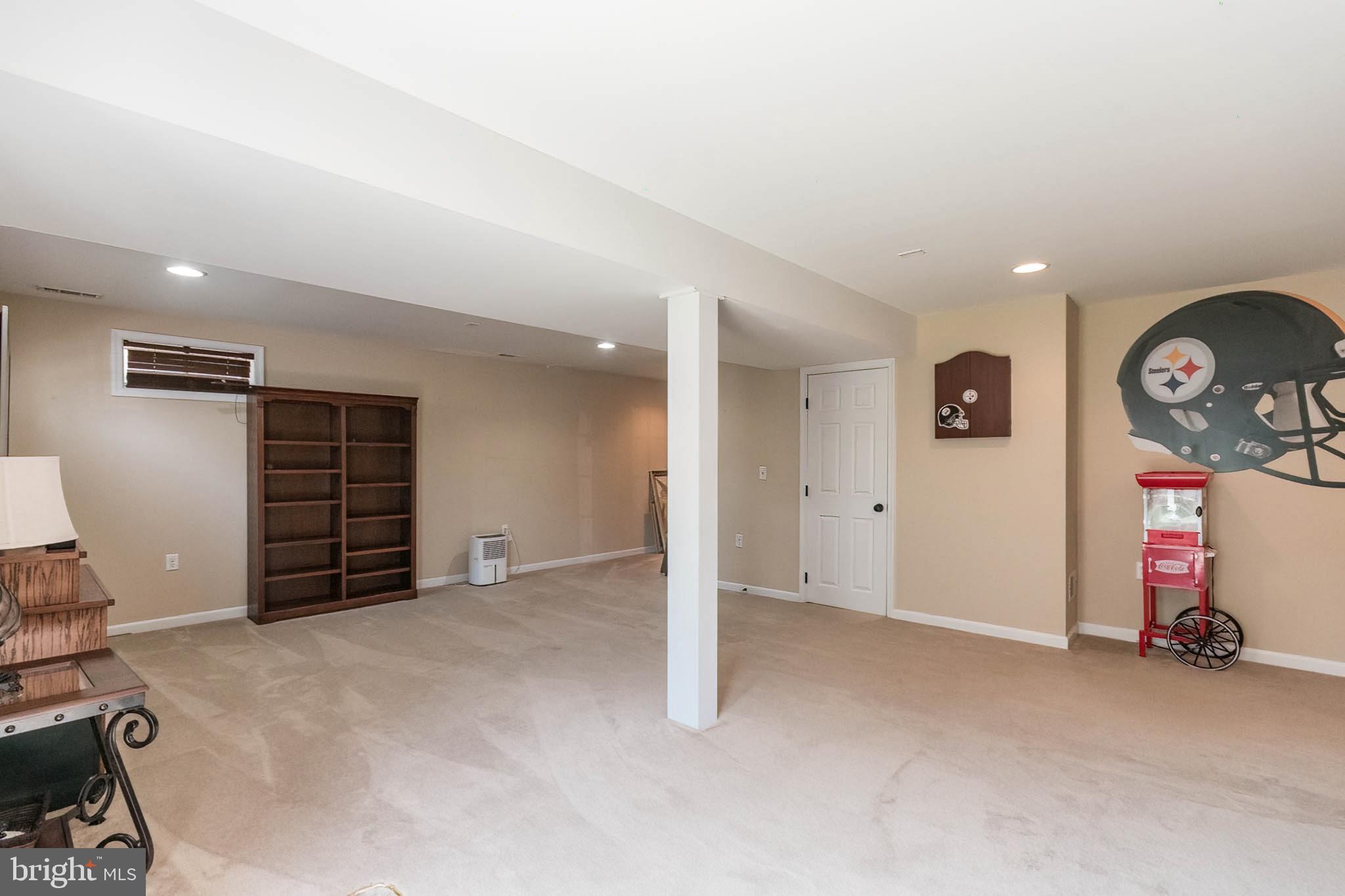 LAUREL RIDGE - Residential