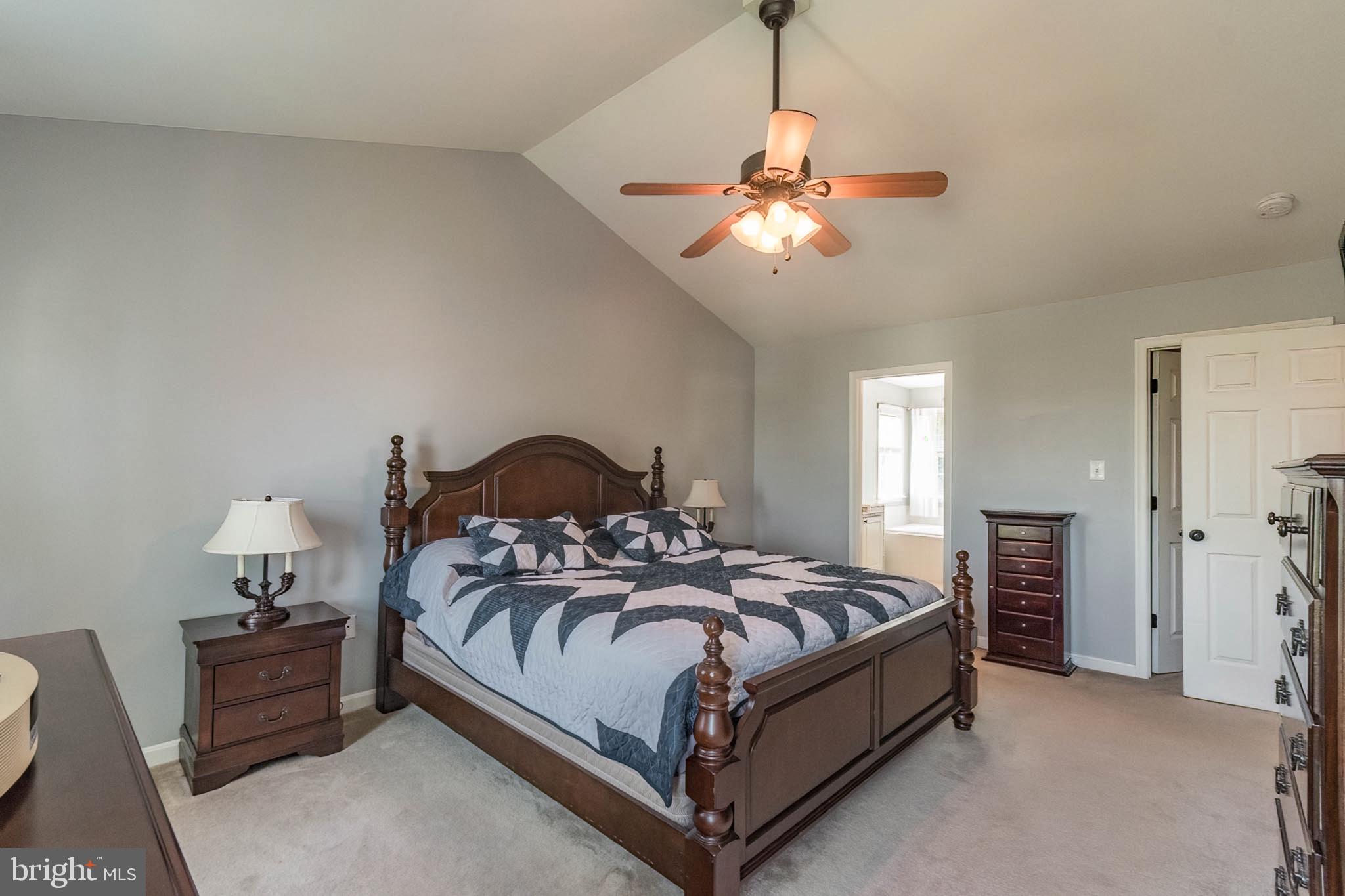 LAUREL RIDGE - Residential