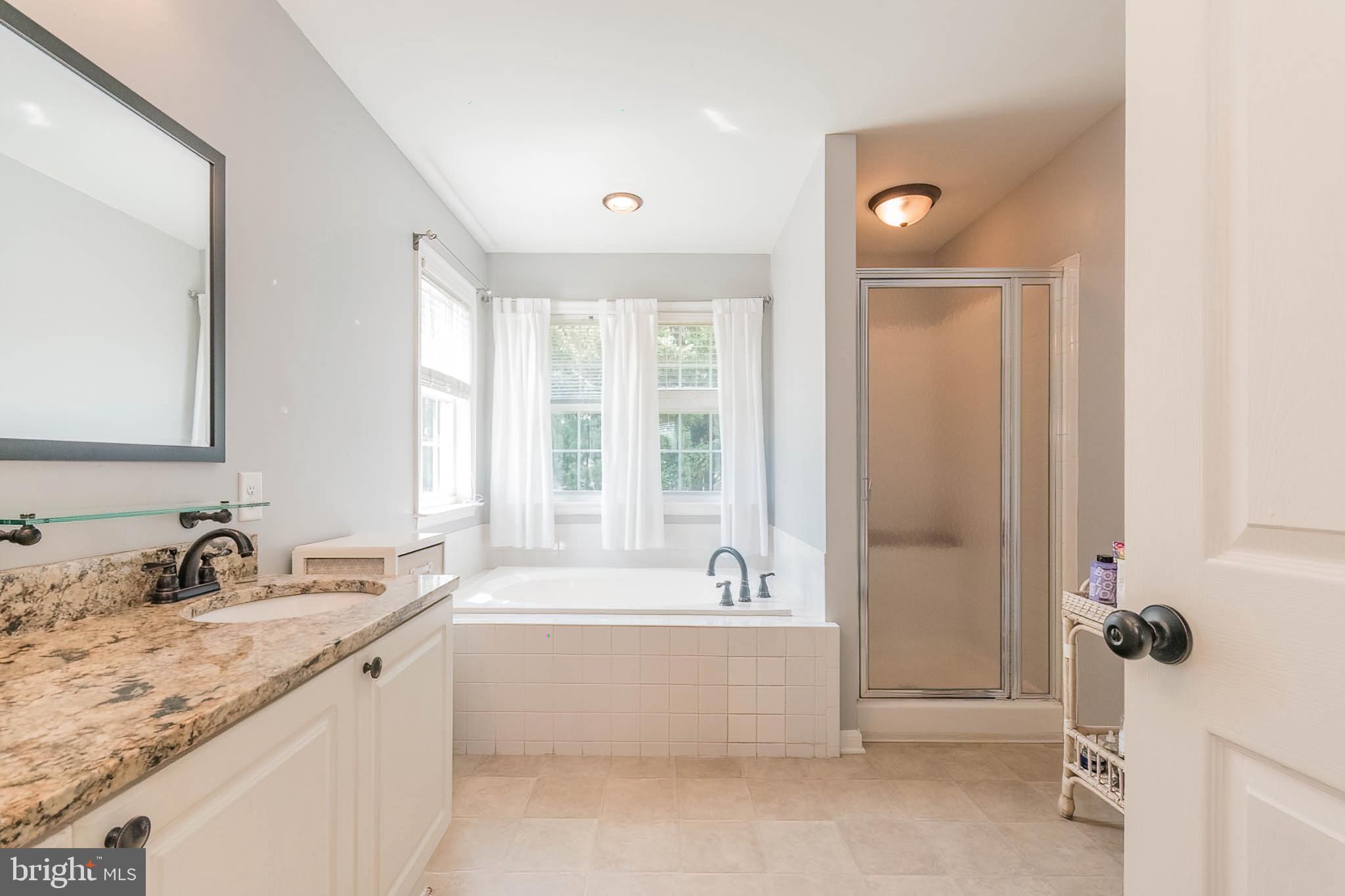 LAUREL RIDGE - Residential