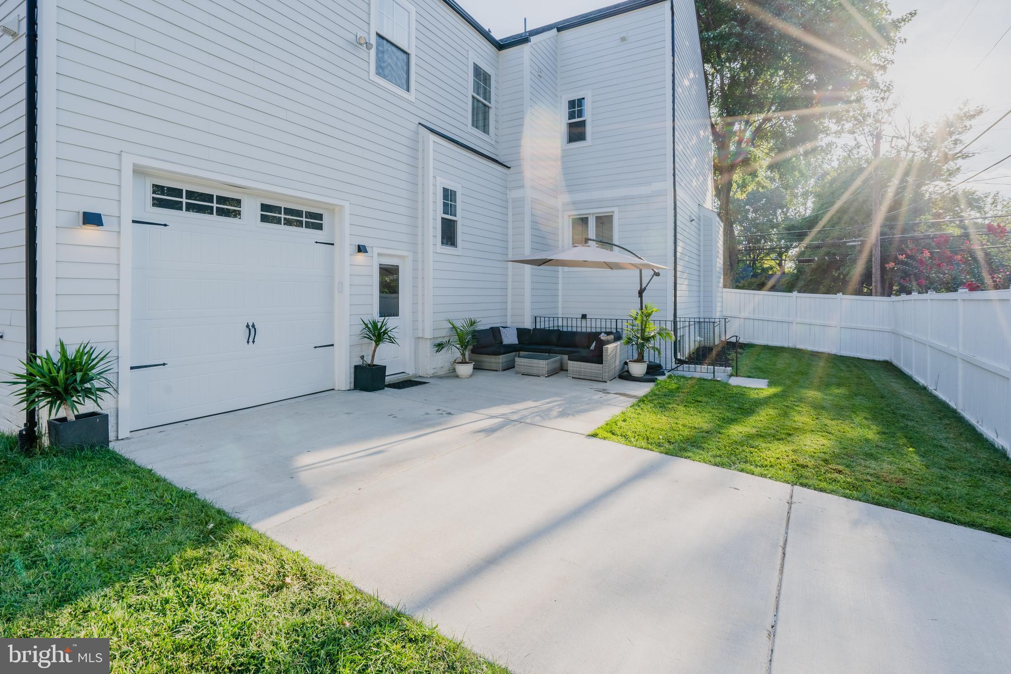 LEEWAY GARDENS - Residential