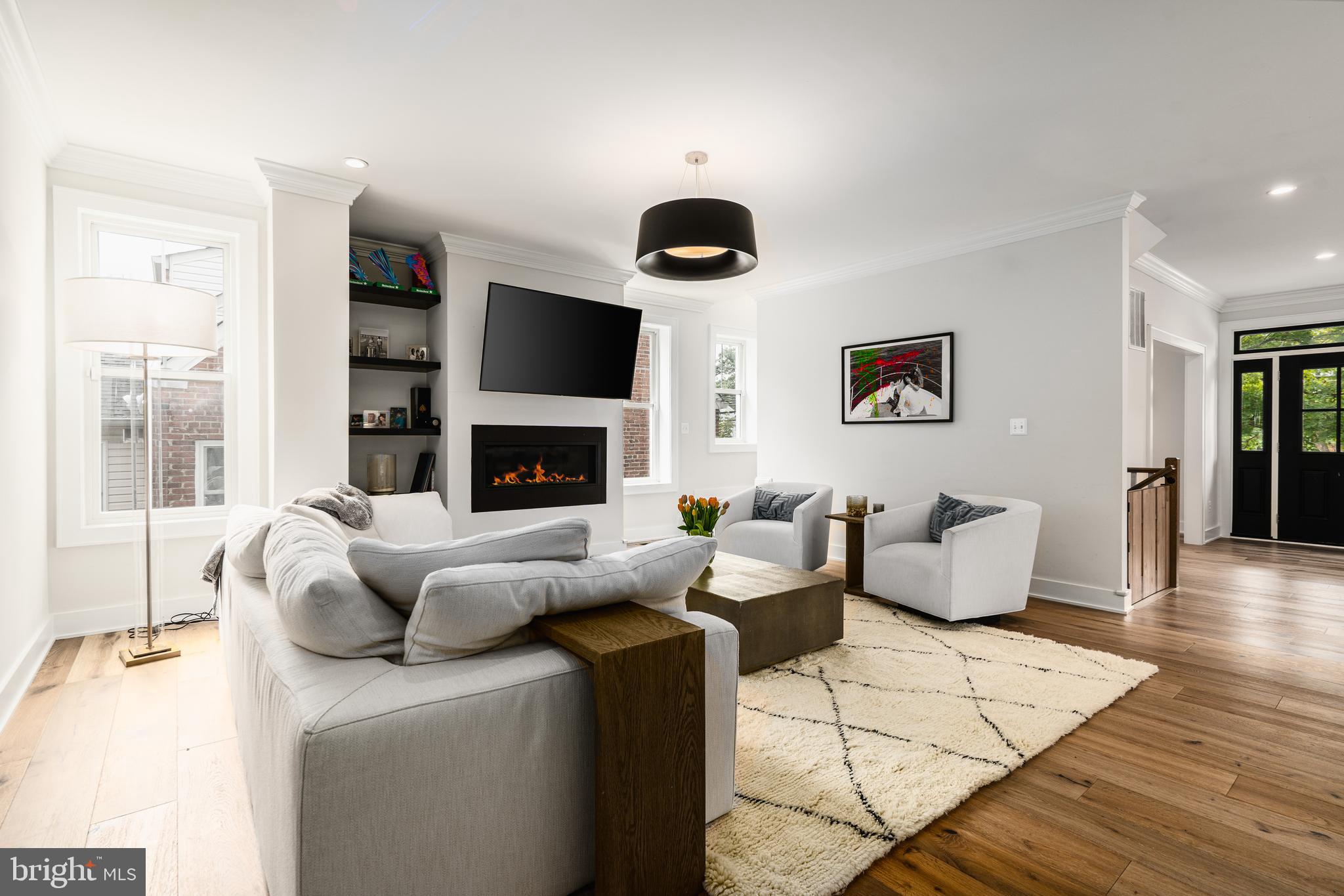 LEEWAY GARDENS - Residential