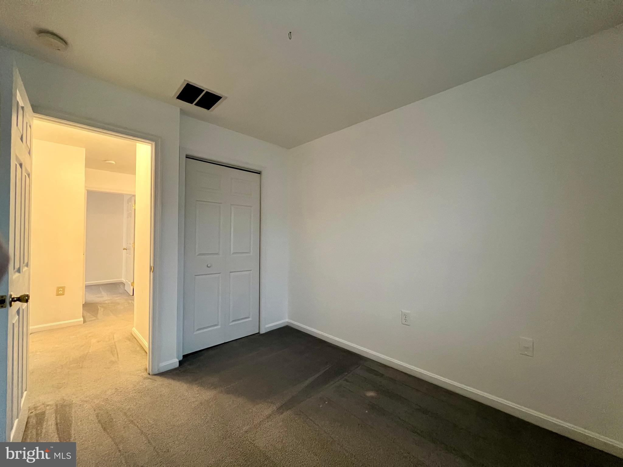 HAMMONDS MILL - Residential Lease