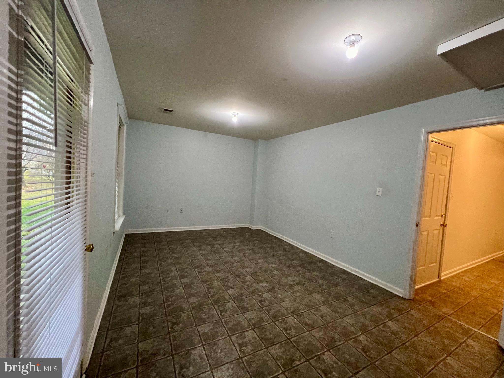 HAMMONDS MILL - Residential Lease