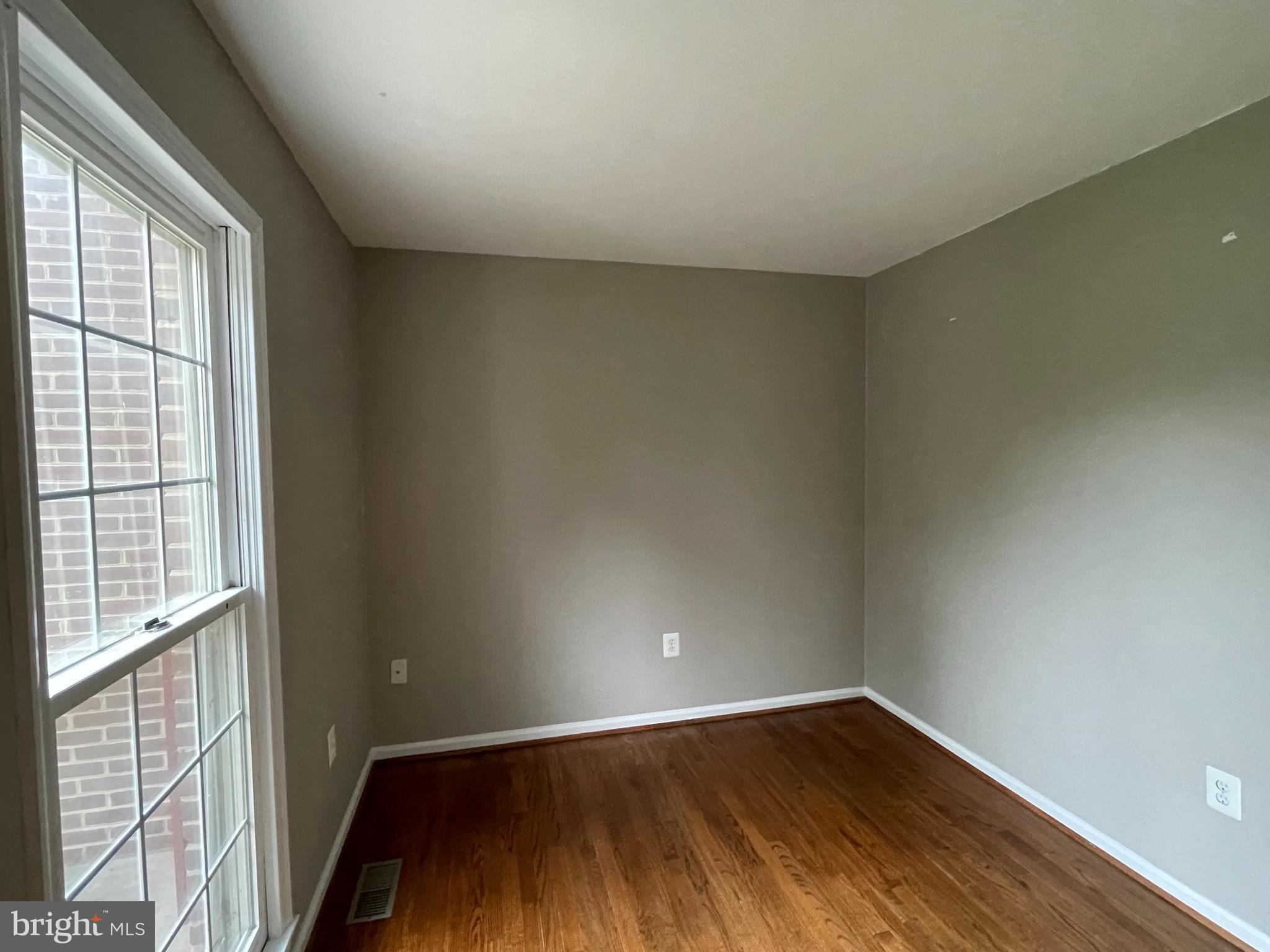 WOLFTRAP MEADOWS - Residential Lease