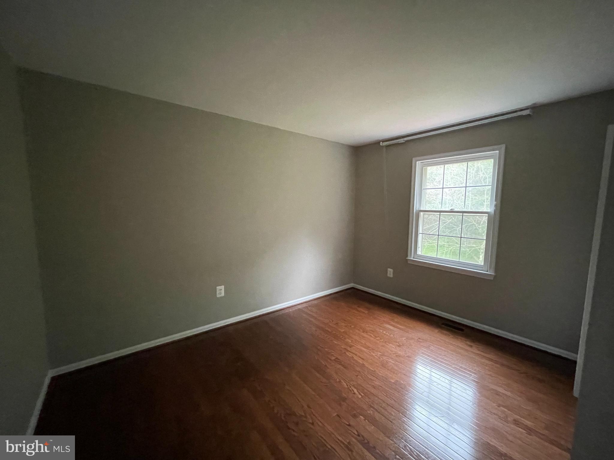 WOLFTRAP MEADOWS - Residential Lease