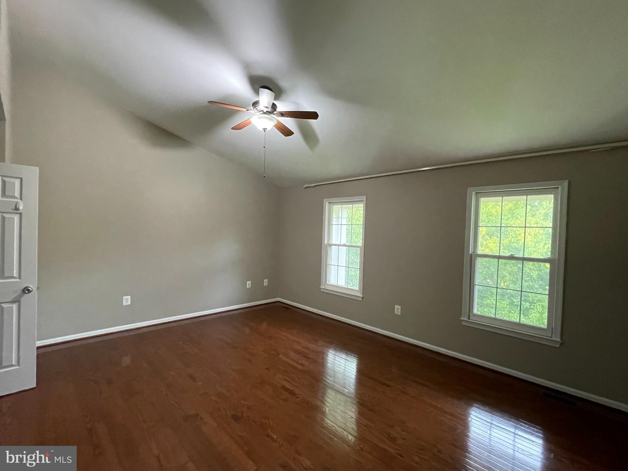 WOLFTRAP MEADOWS - Residential Lease