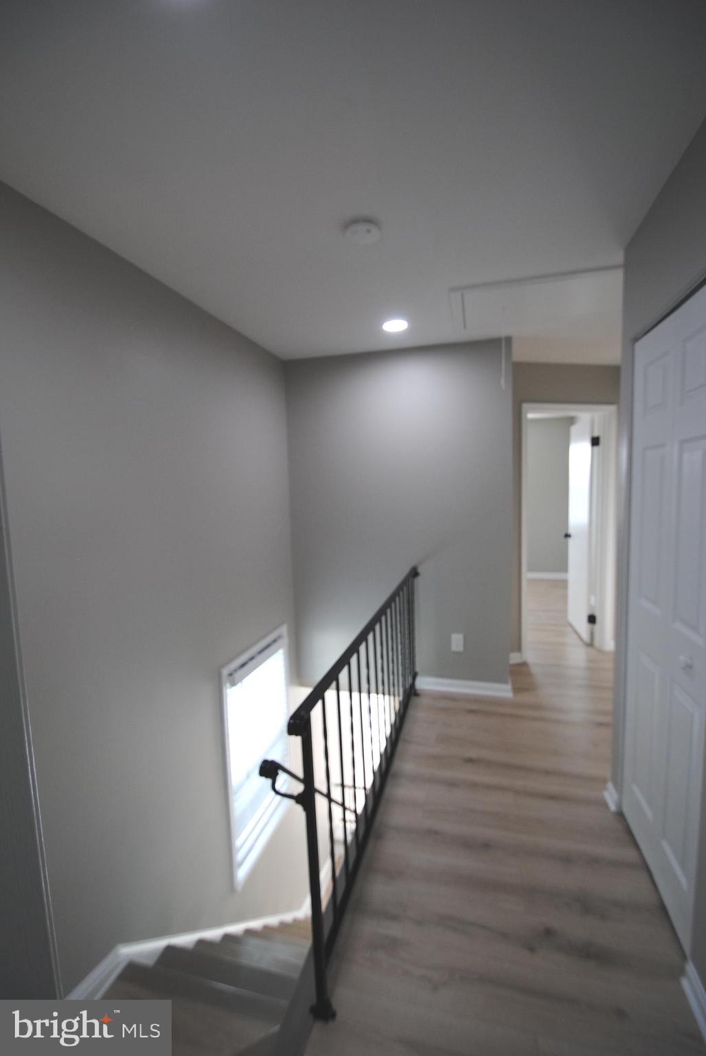 WINDING BROOK - Residential Lease