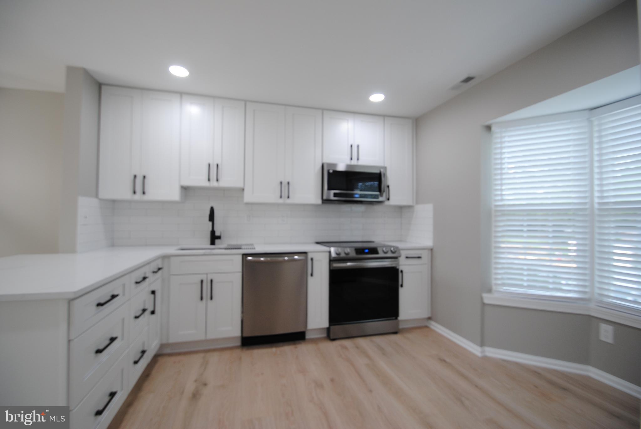 WINDING BROOK - Residential Lease