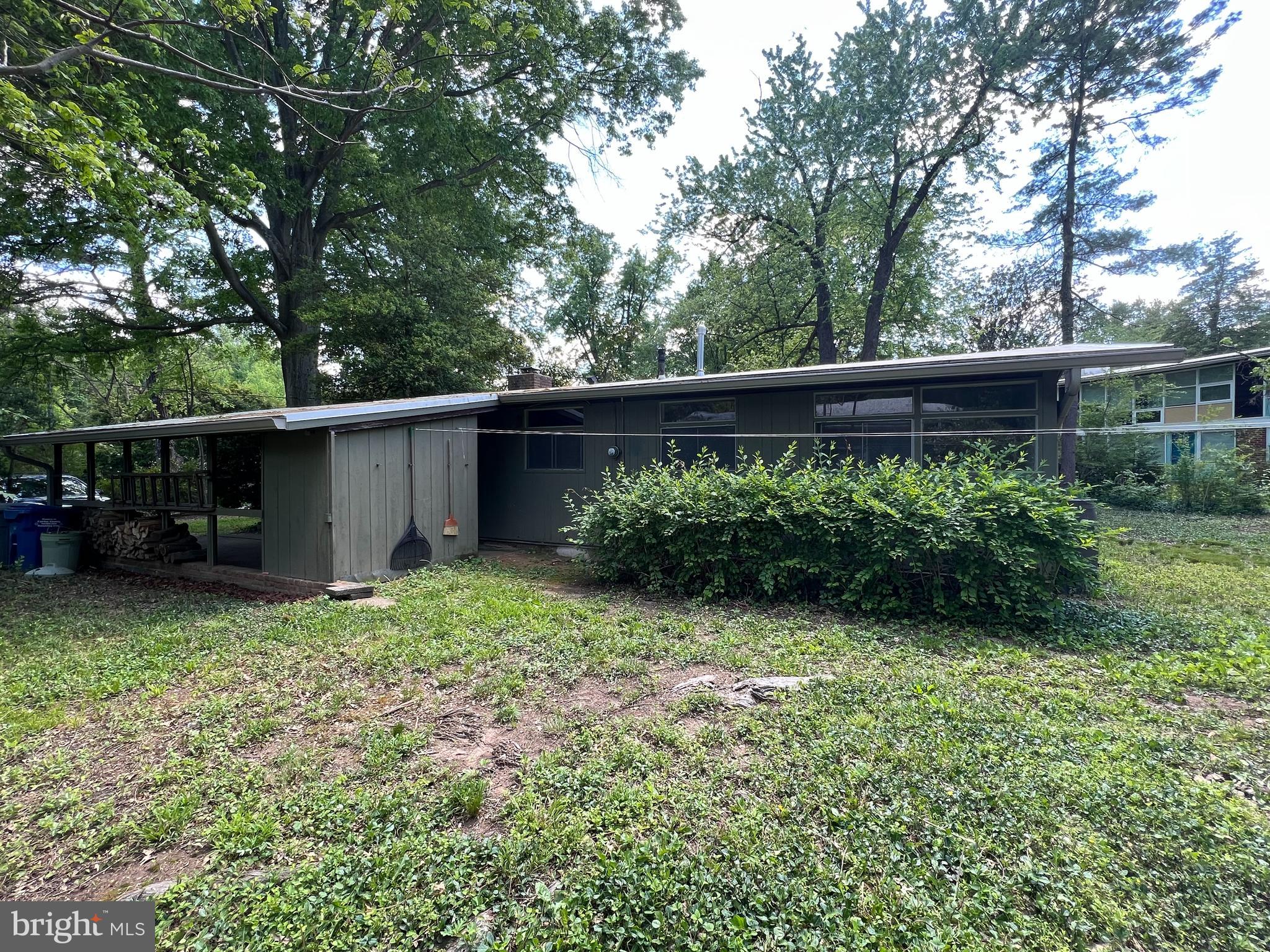 HOLMES RUN ACRES - Residential