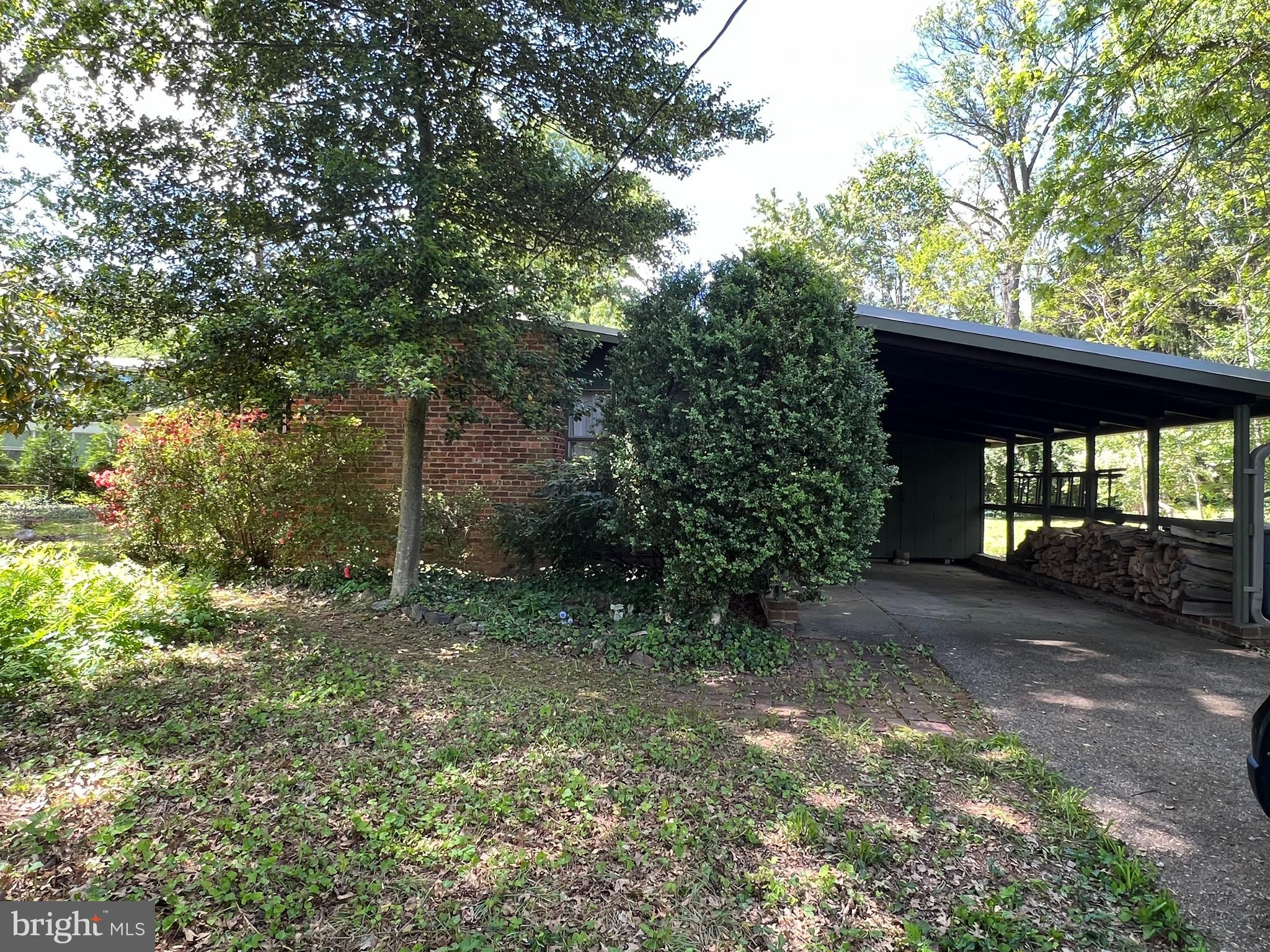 HOLMES RUN ACRES - Residential