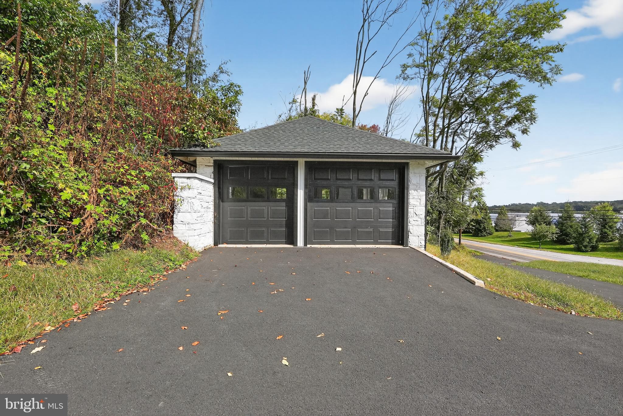 1265 W BALTIMORE PIKE