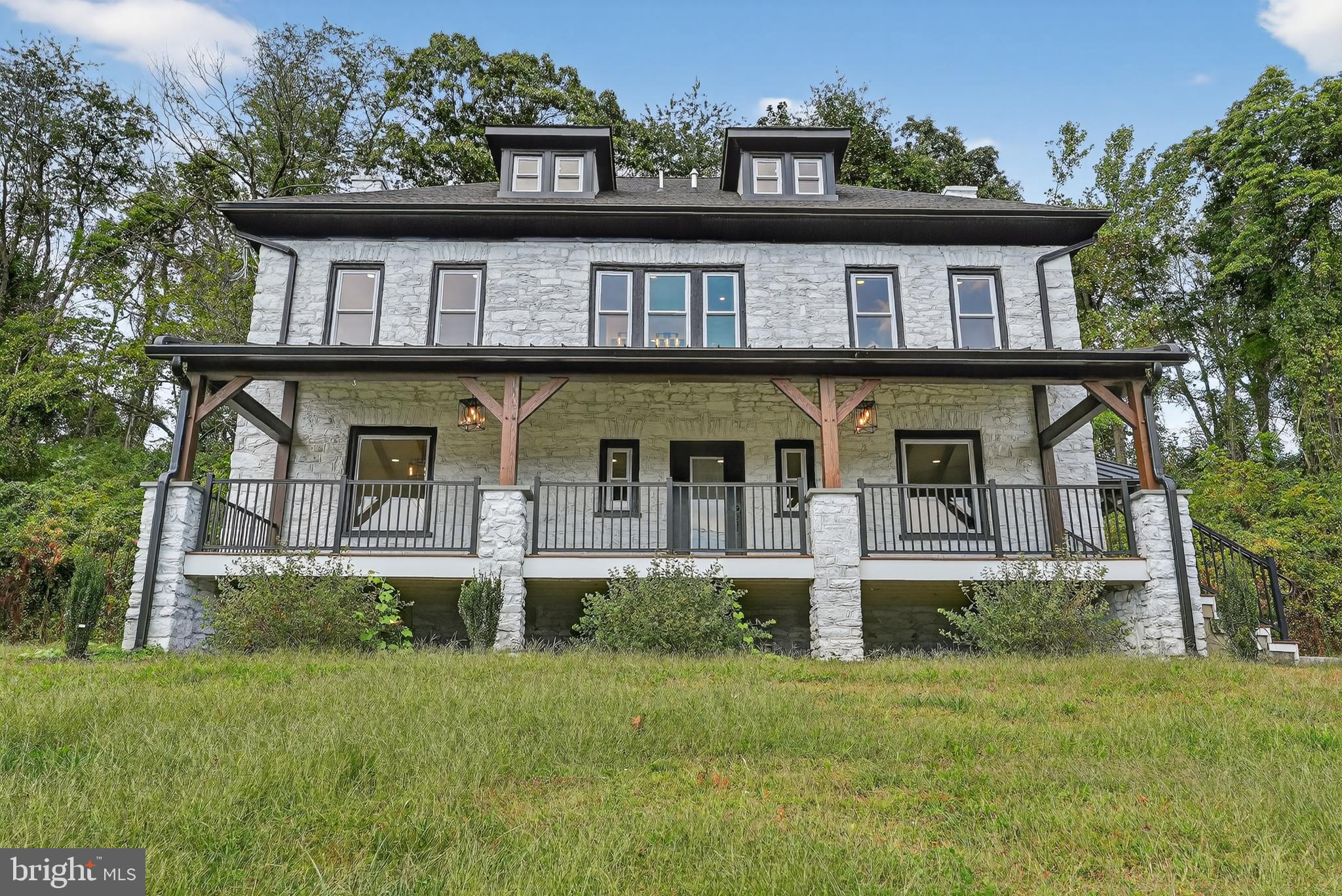 1265 W BALTIMORE PIKE