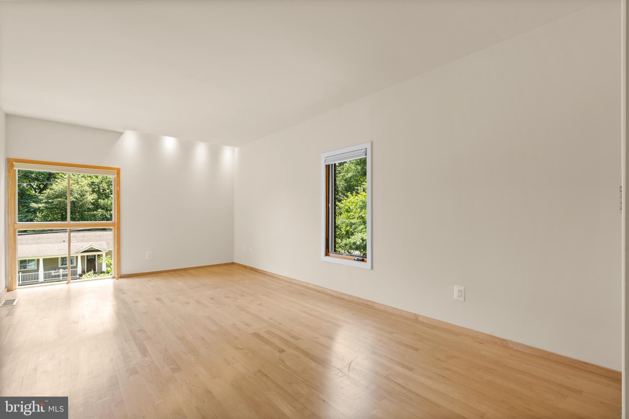 POPLAR TERRACE - Residential