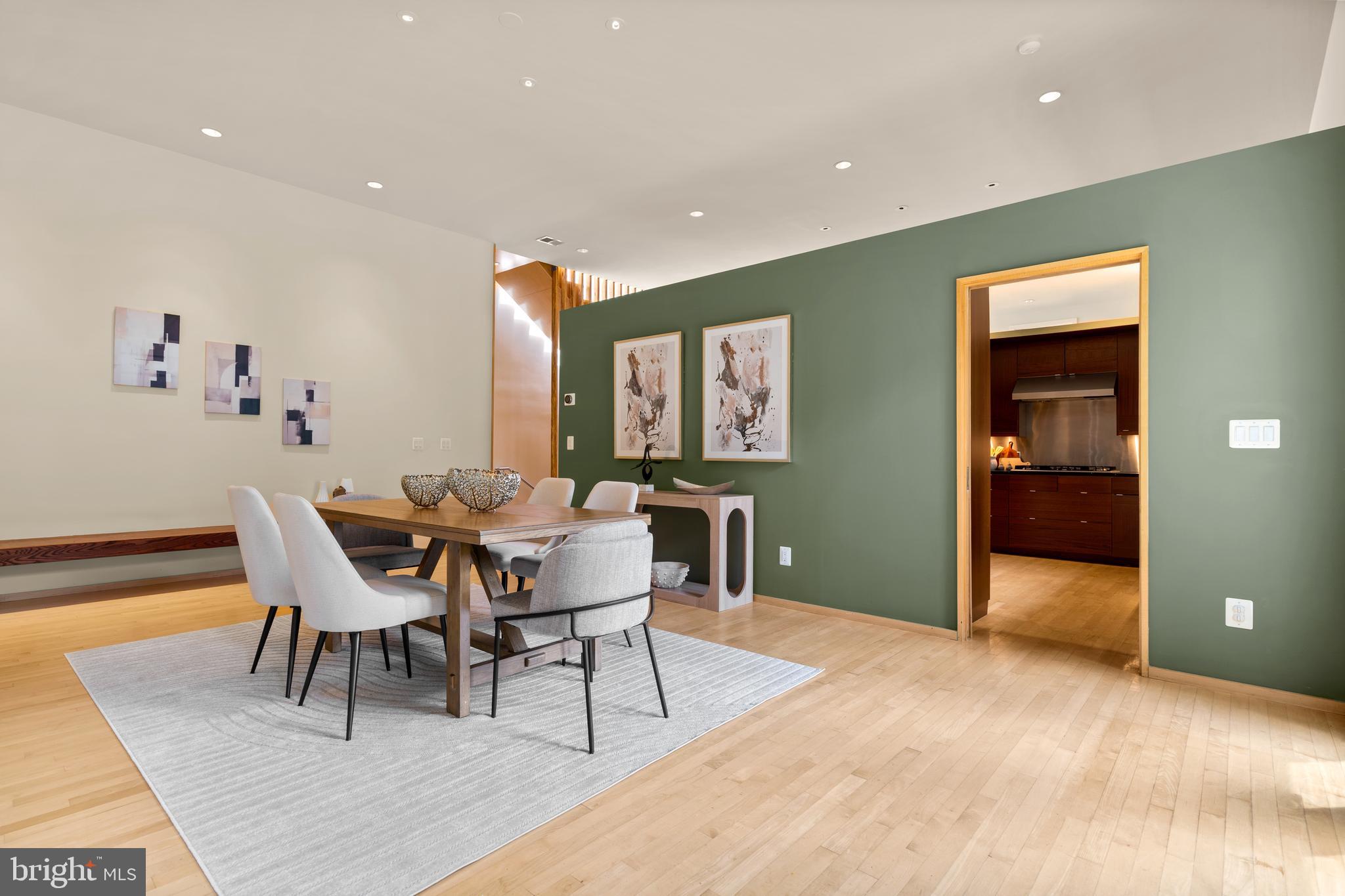 POPLAR TERRACE - Residential