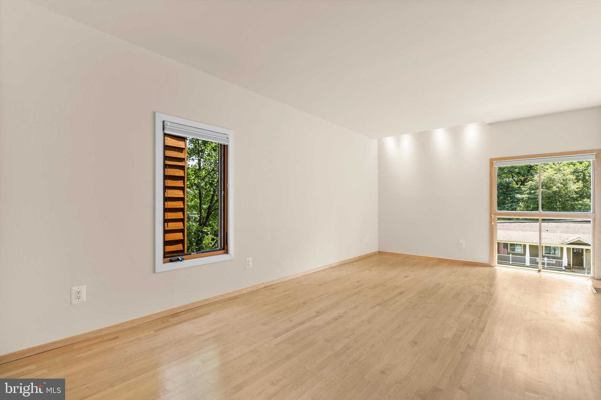 POPLAR TERRACE - Residential