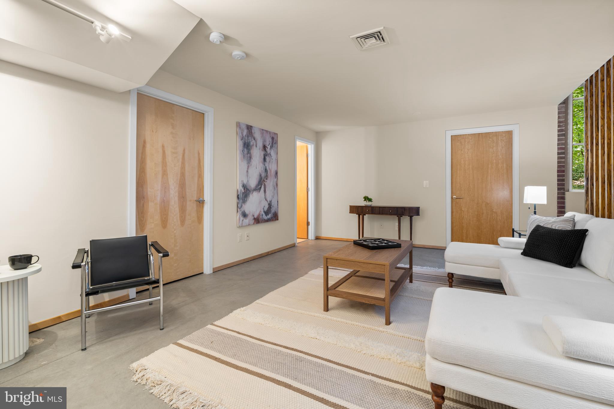 POPLAR TERRACE - Residential