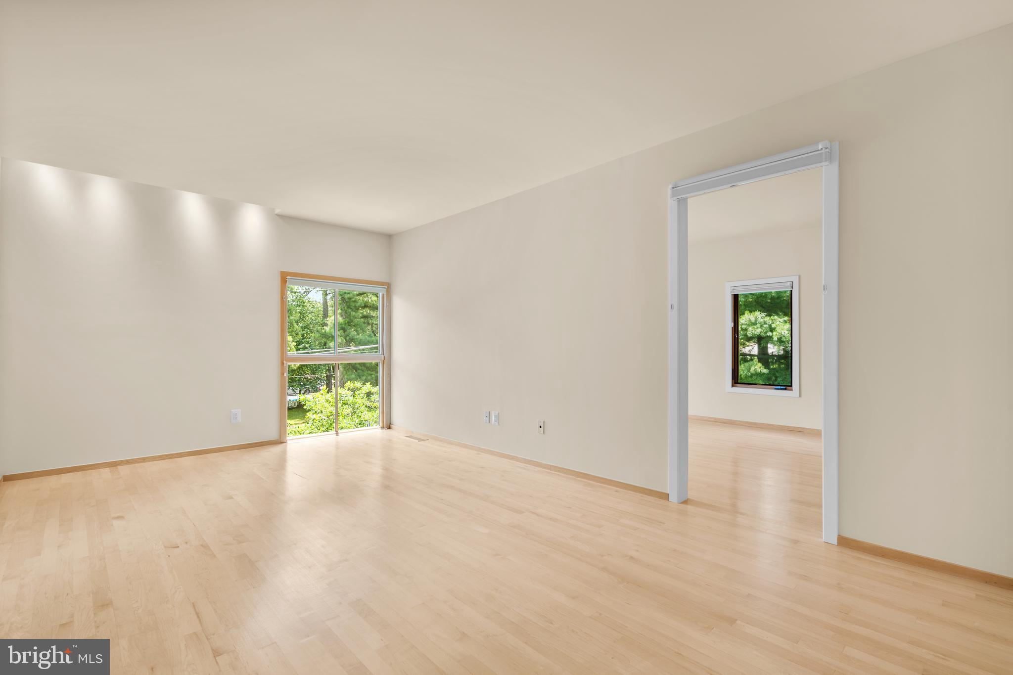 POPLAR TERRACE - Residential