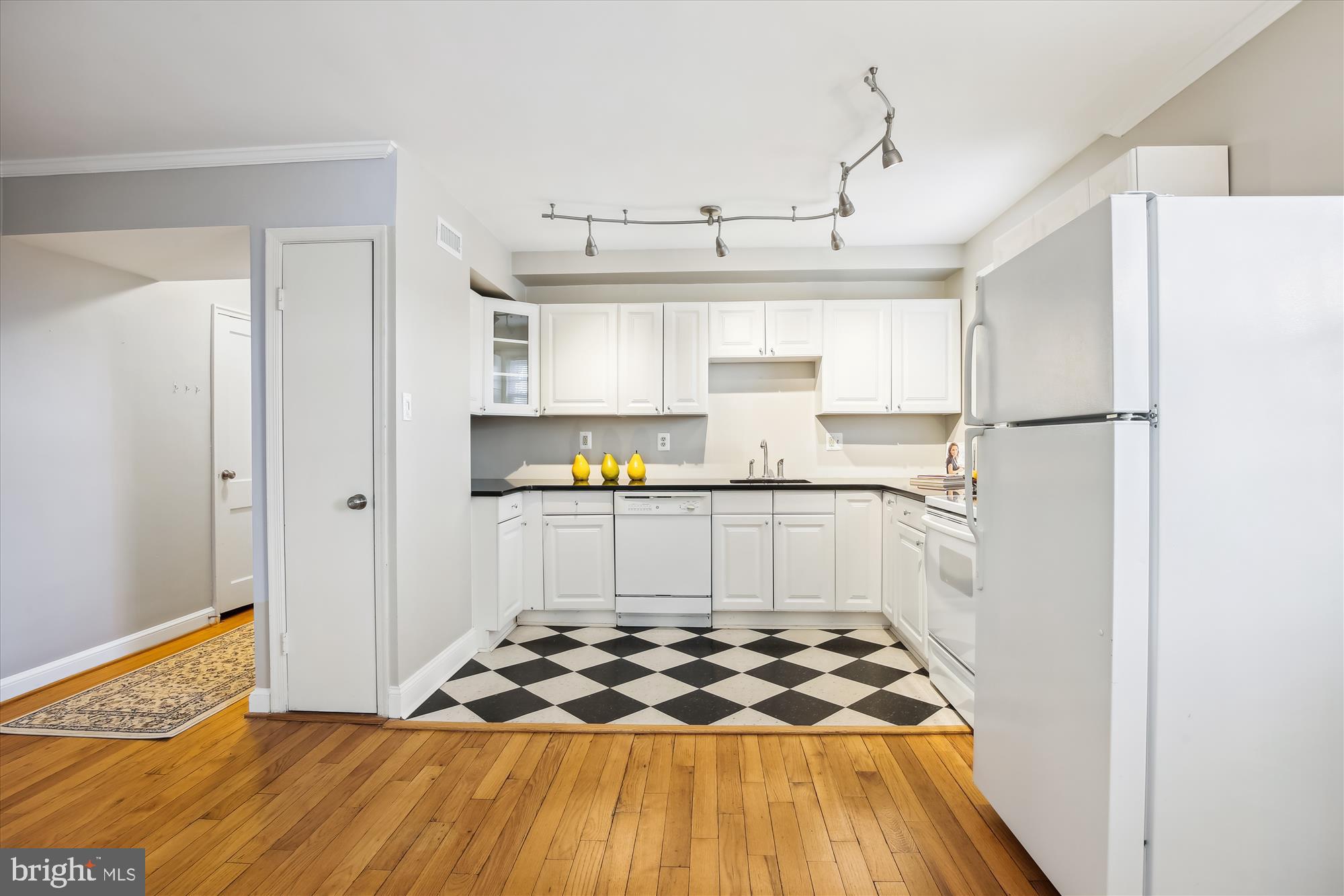 1317 S WALTER REED DRIVE S 17301