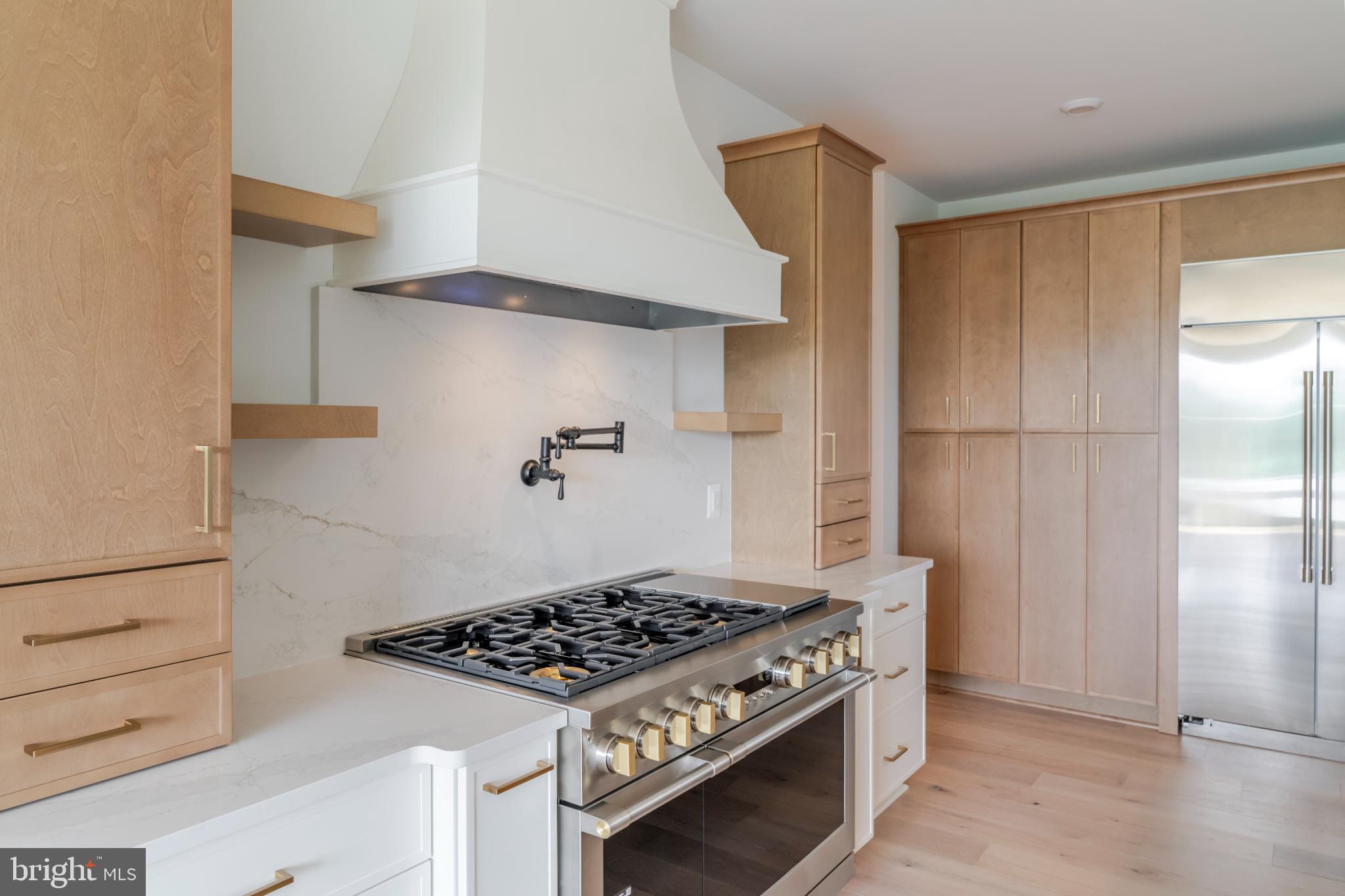 WHITE OAKS - Residential