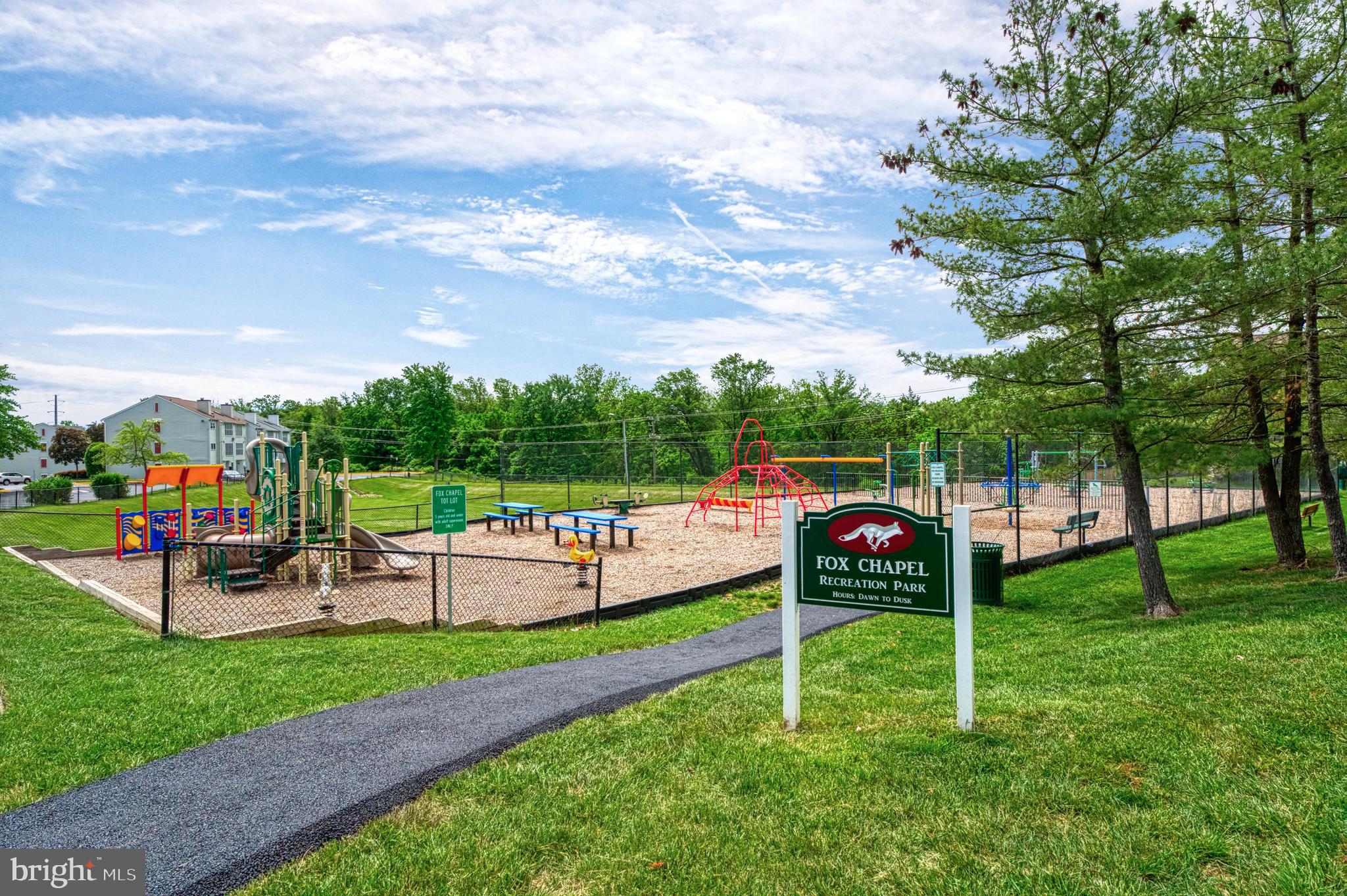 FOX CHAPEL AT TUDOR KNOLLS - Residential
