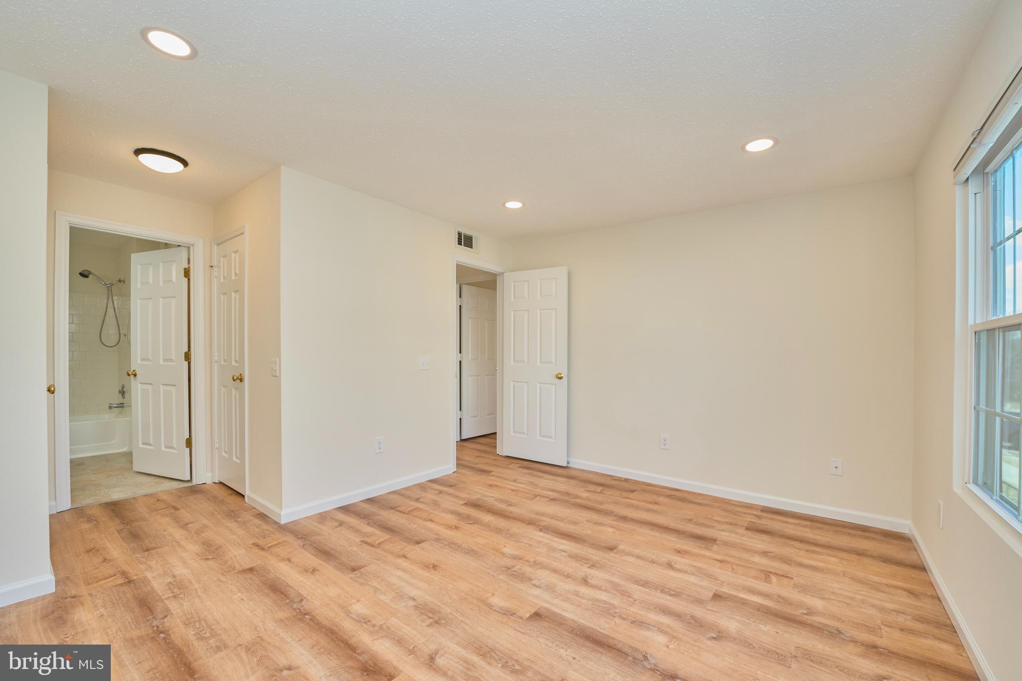 FOX CHAPEL AT TUDOR KNOLLS - Residential