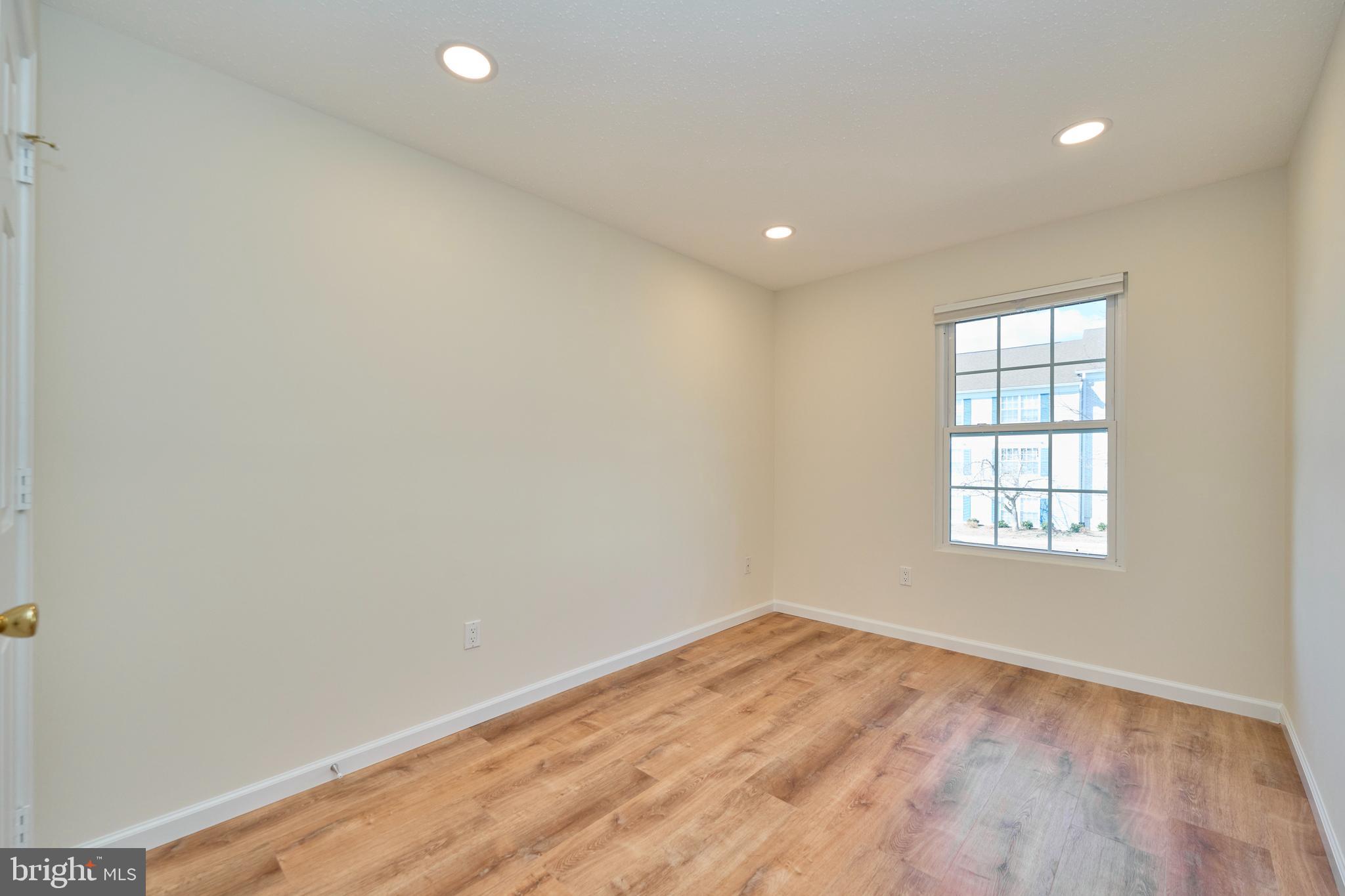 FOX CHAPEL AT TUDOR KNOLLS - Residential