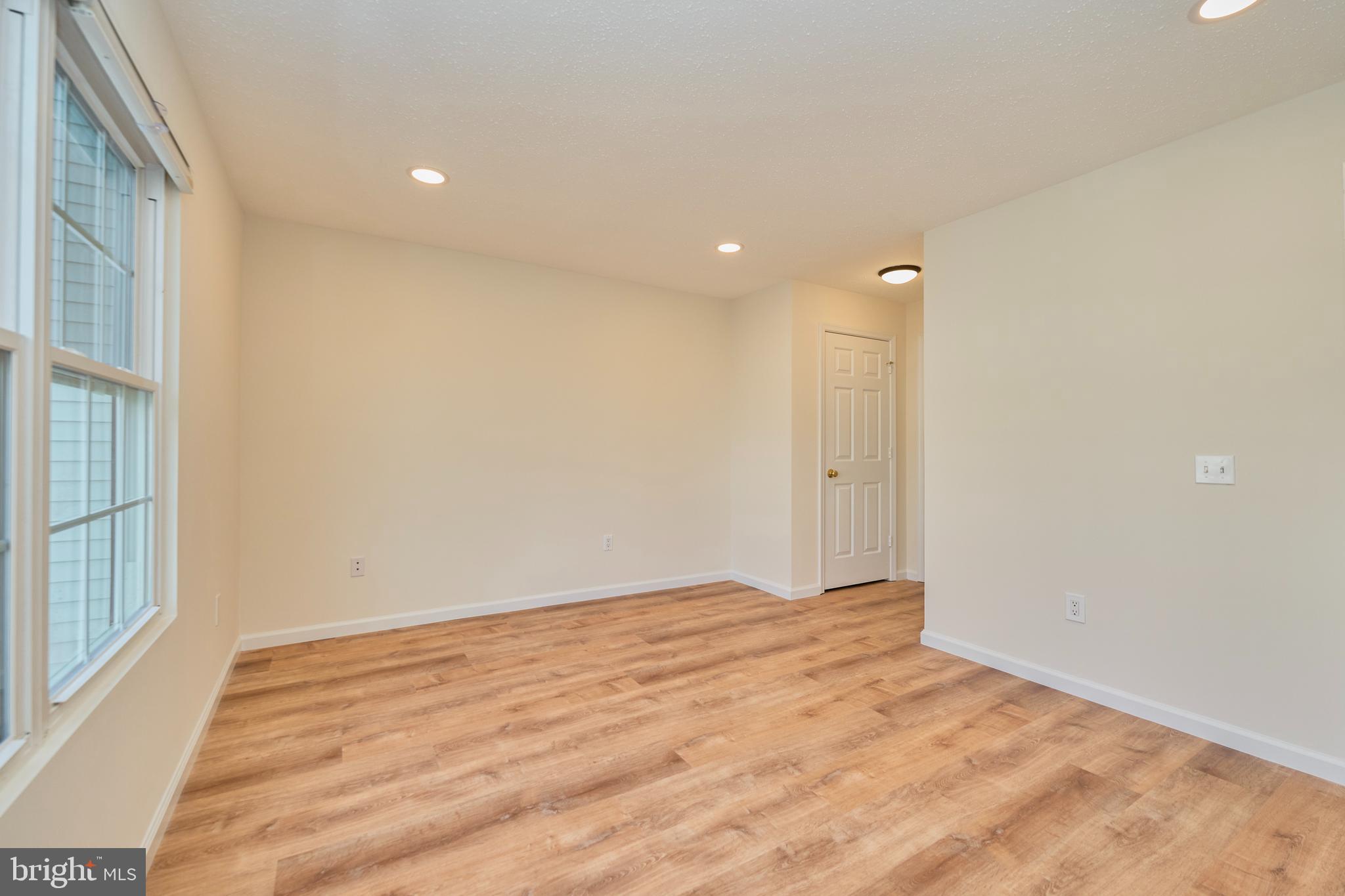 FOX CHAPEL AT TUDOR KNOLLS - Residential