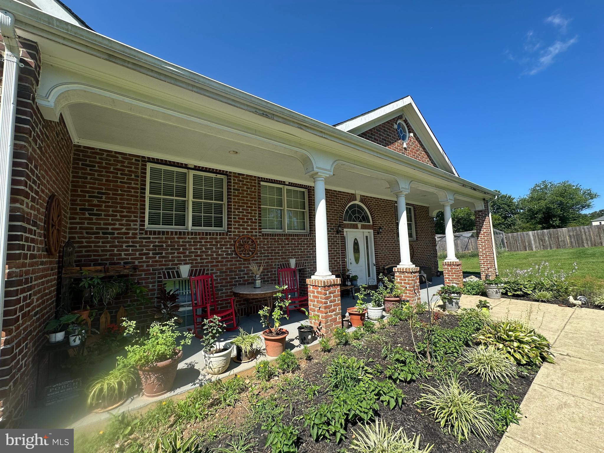 7809 SIGNAL HILL ROAD