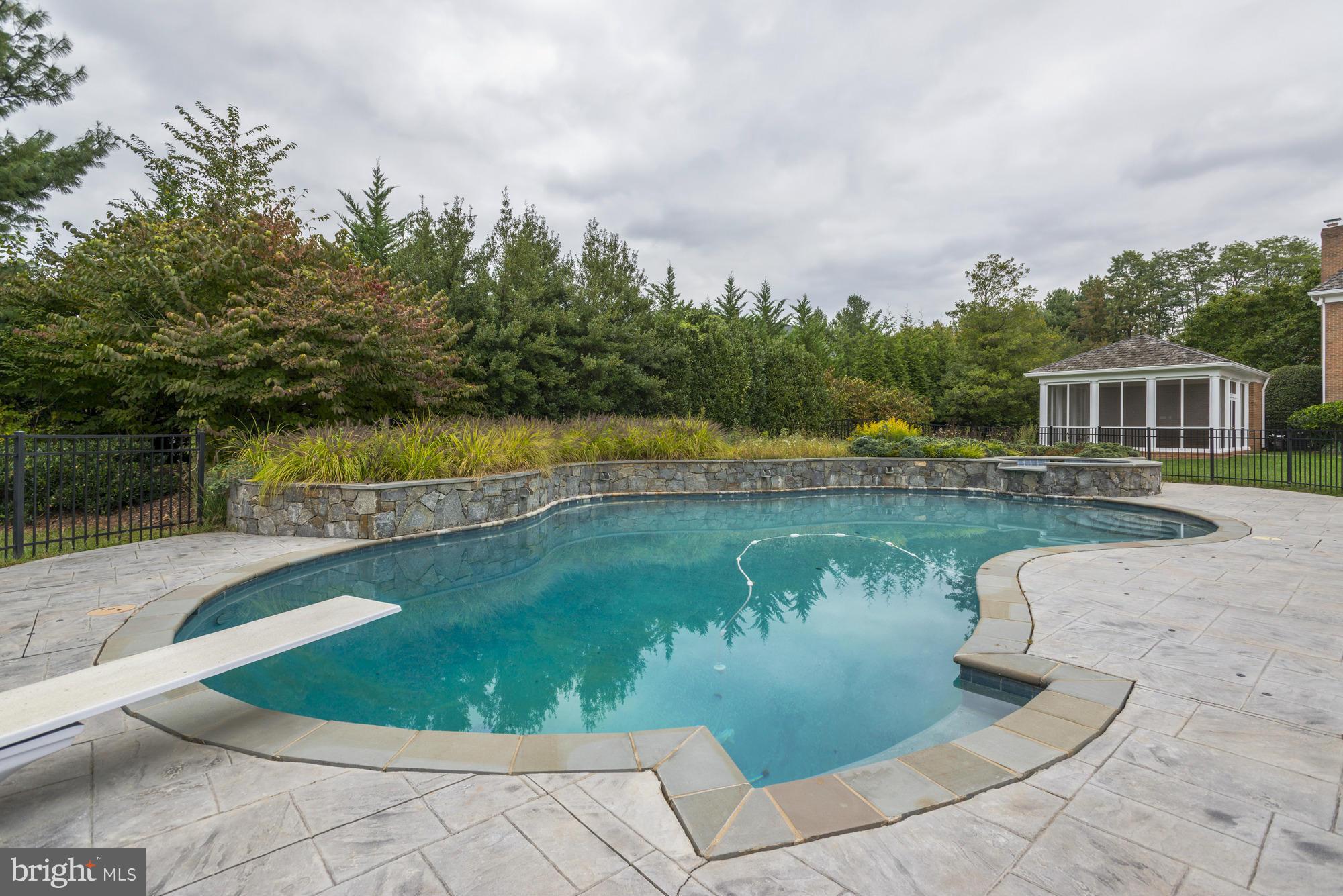 AVENEL - Residential