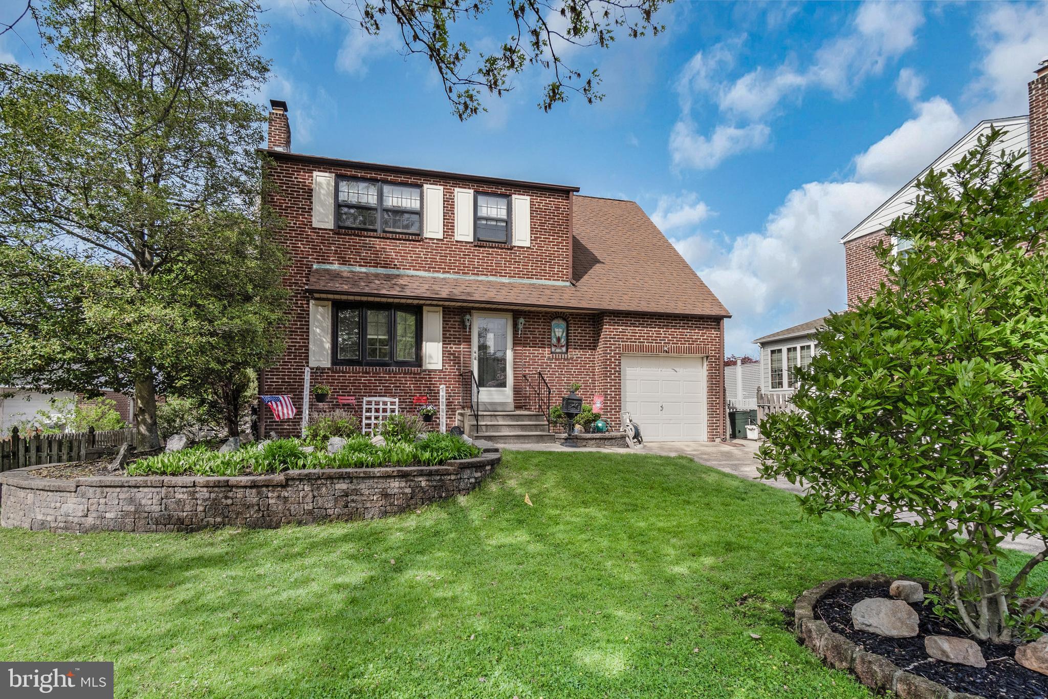 305 FERN AVENUE