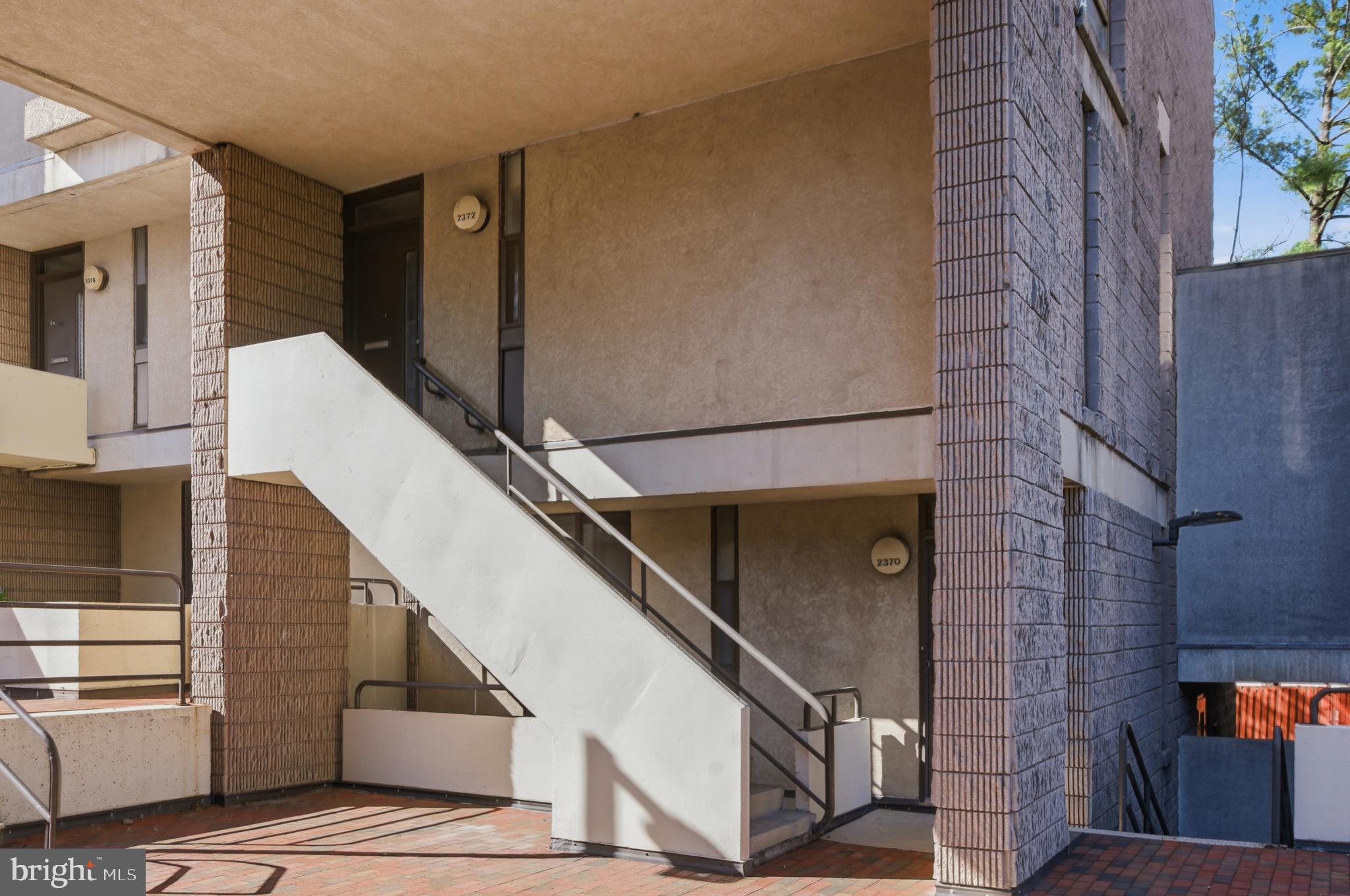 COLD SPRING NEWTOWN - Residential