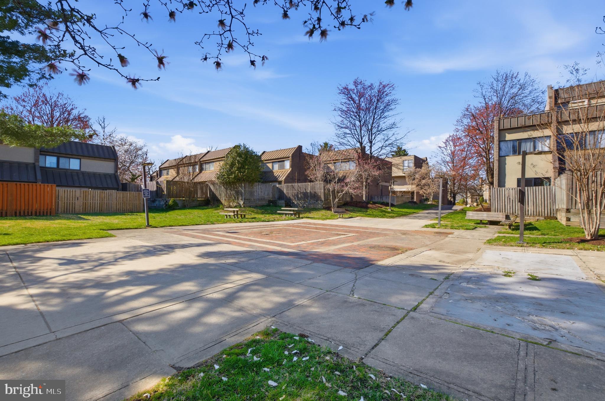 COLD SPRING NEWTOWN - Residential