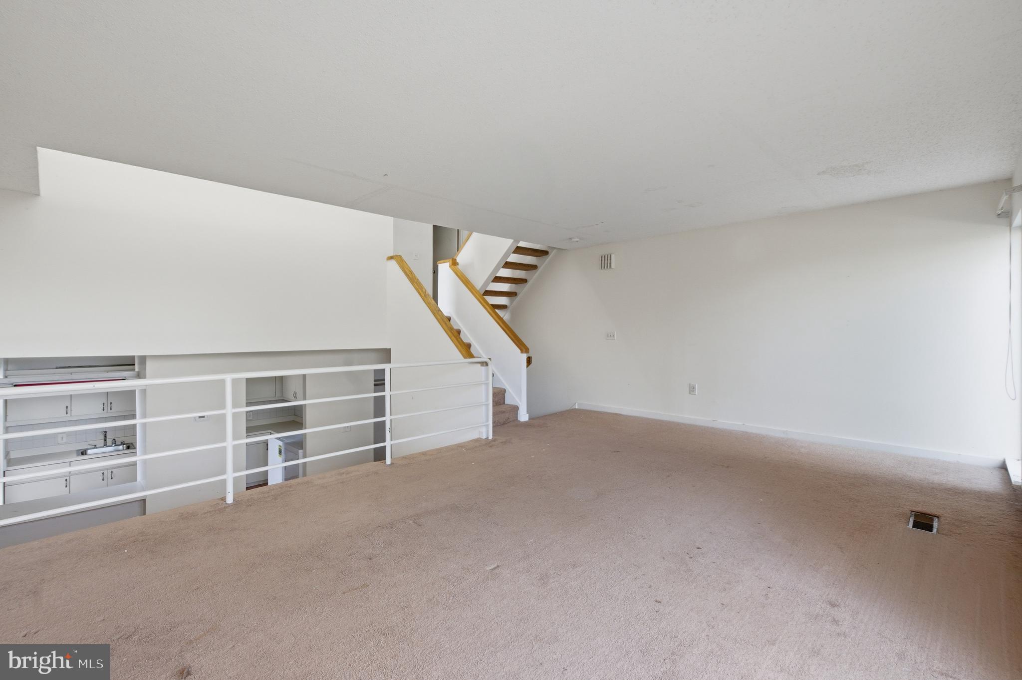 2372 NUTMEG TERRACE