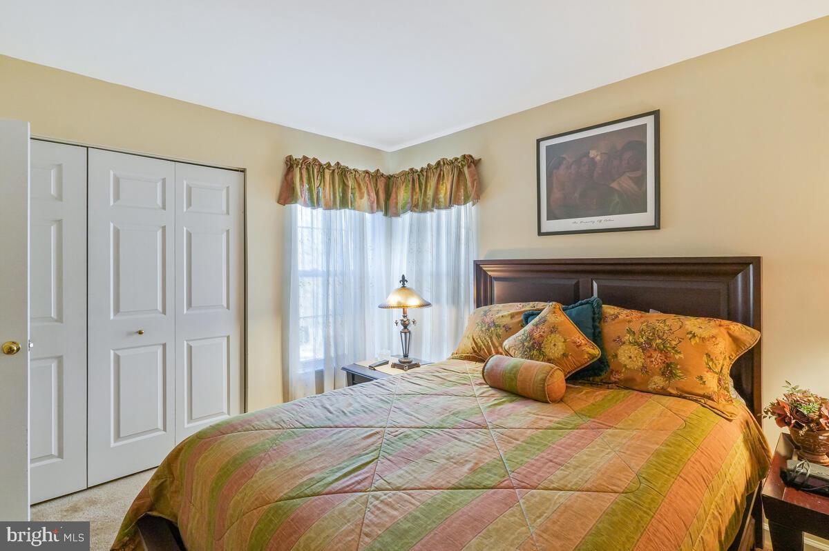 SUMMIT CREEK - Residential