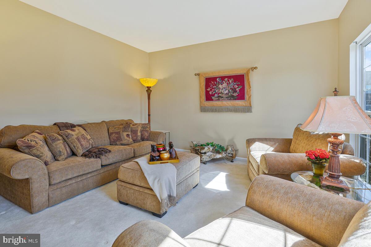 SUMMIT CREEK - Residential