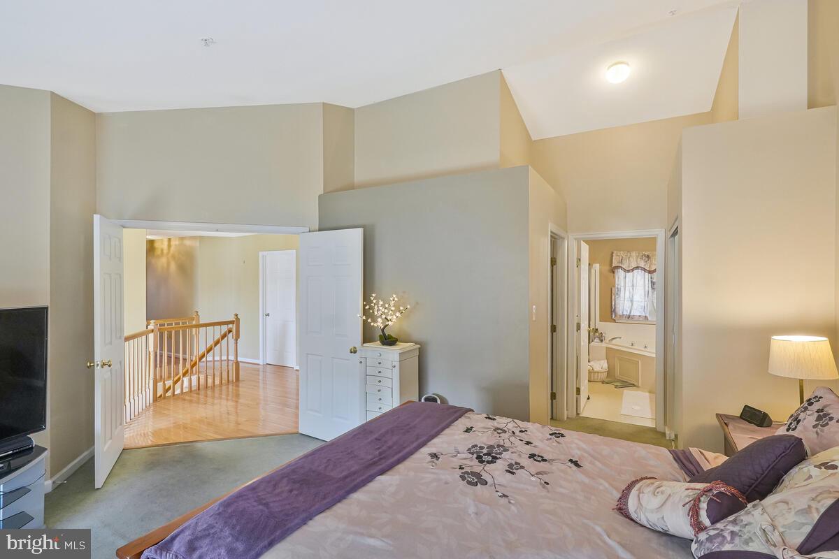 SUMMIT CREEK - Residential