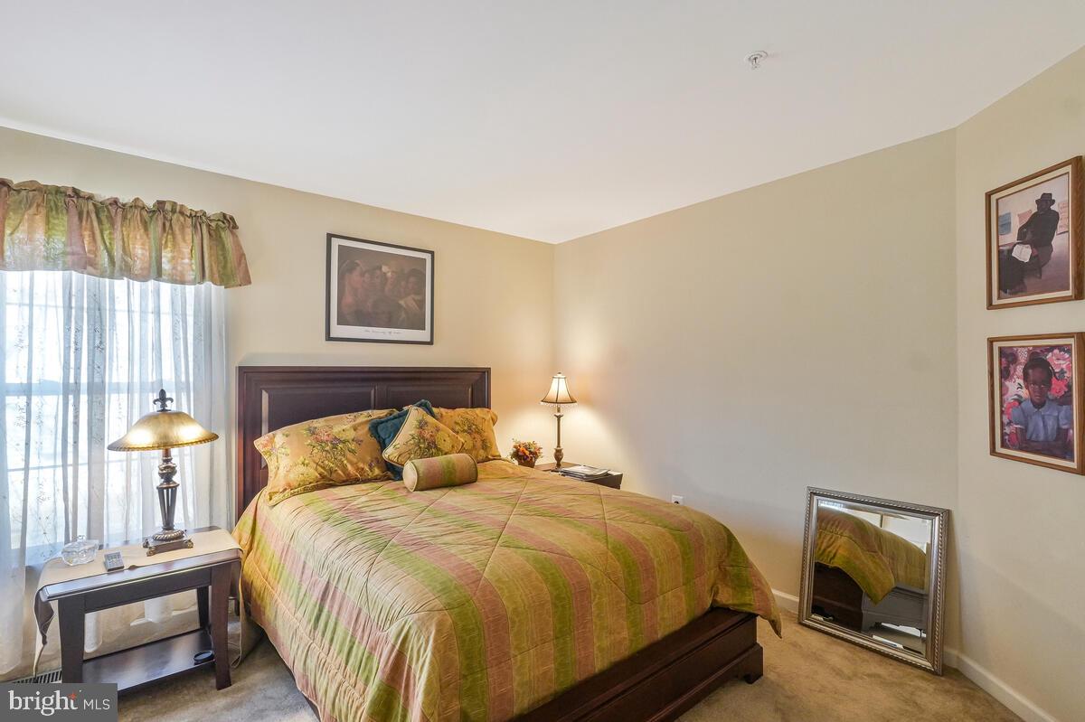 SUMMIT CREEK - Residential